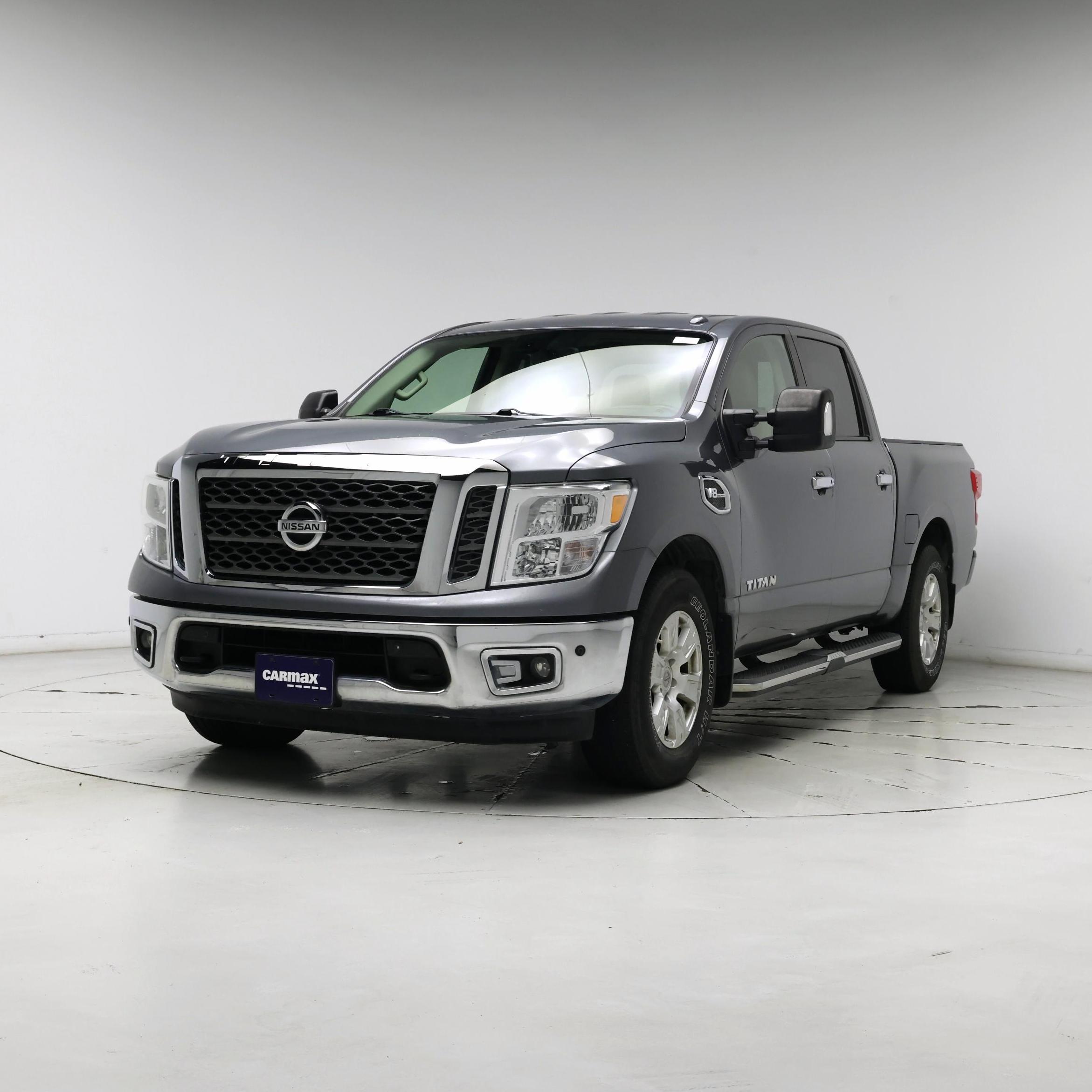 Thumbnail: 2017 Nissan Titan - 4