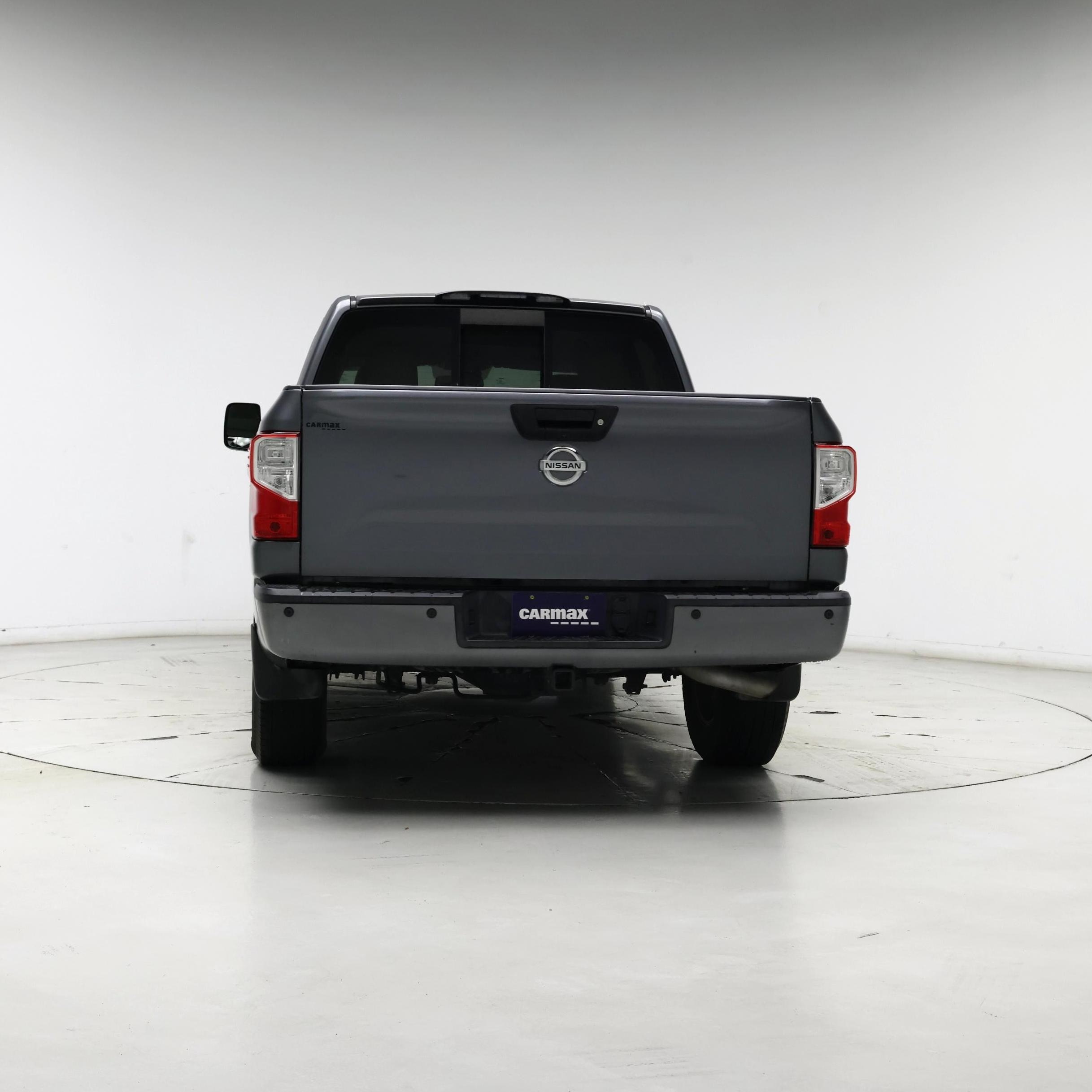 Thumbnail: 2017 Nissan Titan - 6