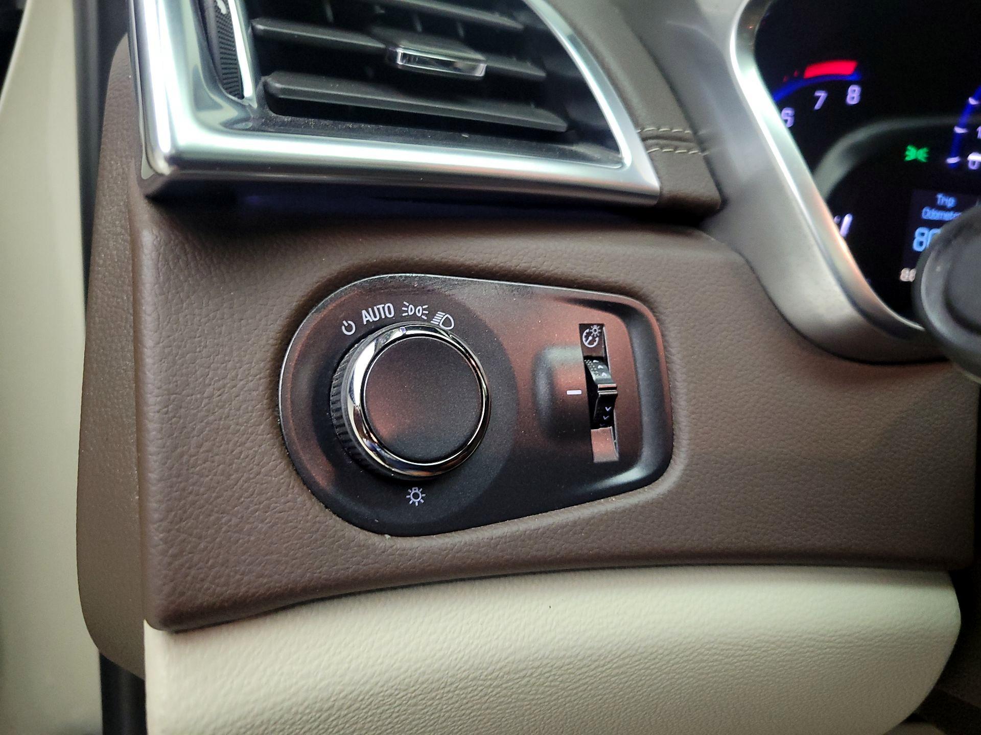 Thumbnail: 2016 Cadillac SRX - 13