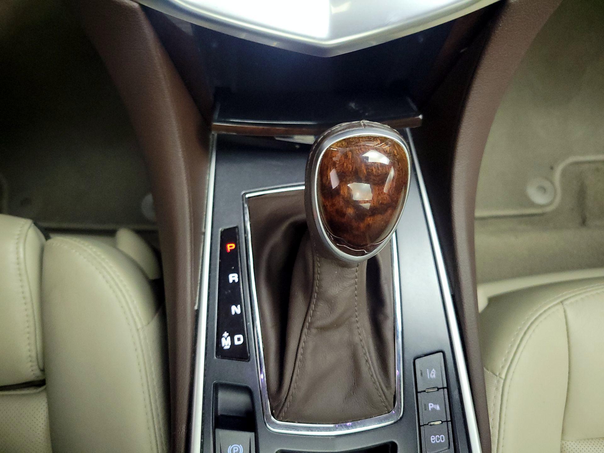 Thumbnail: 2016 Cadillac SRX - 18