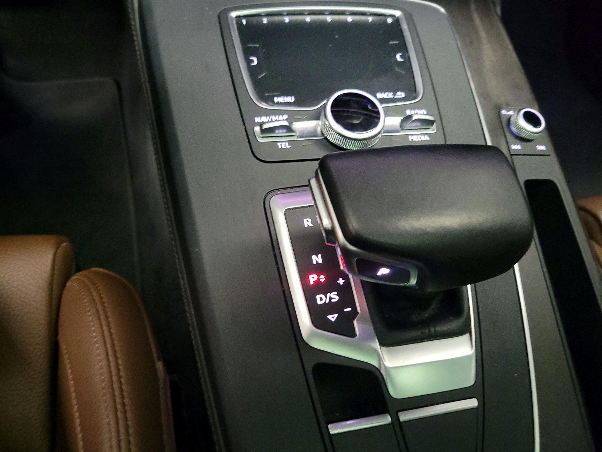 Thumbnail: 2018 Audi Q5 - 18