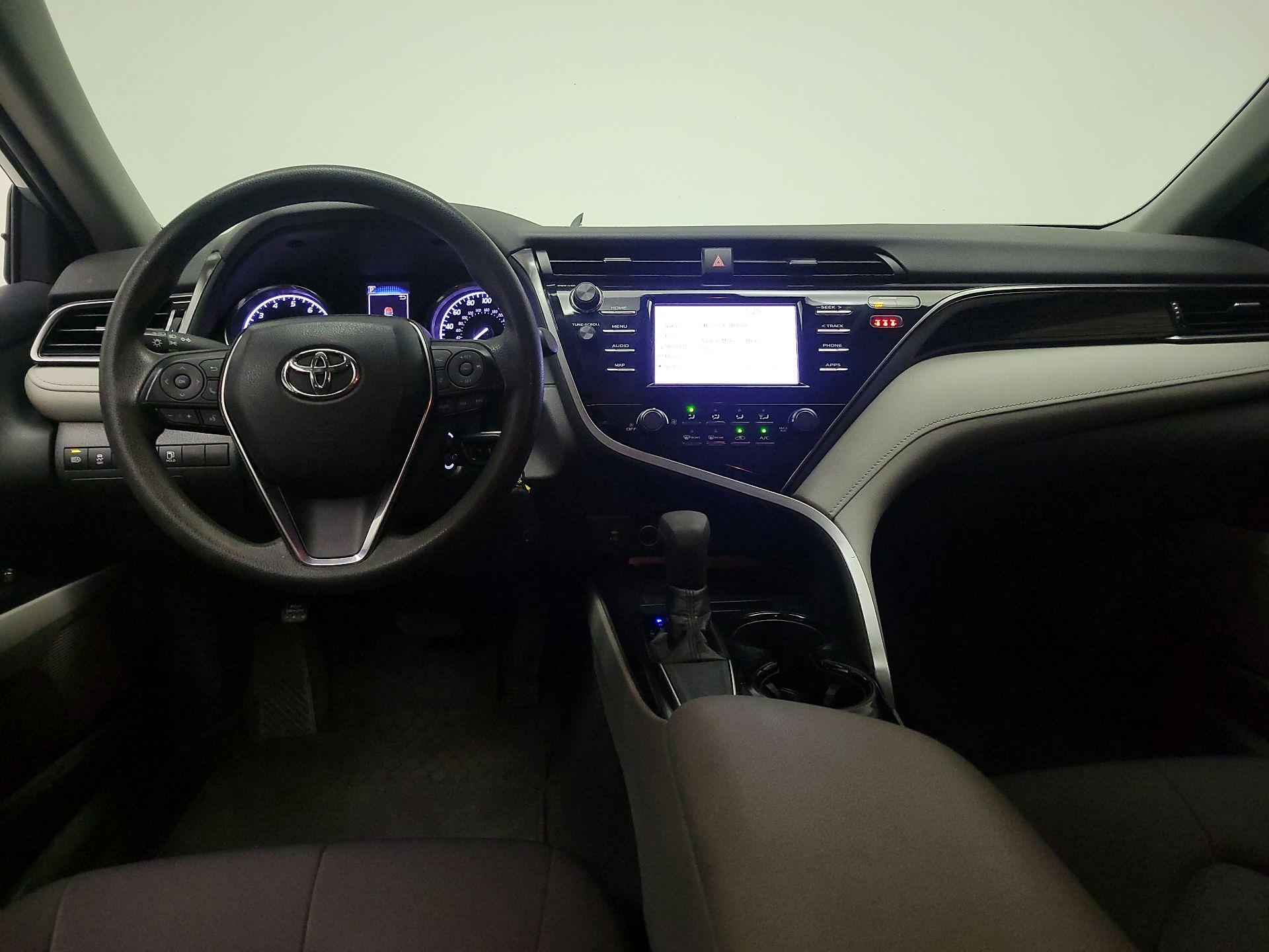 Thumbnail: 2019 Toyota Camry - 9