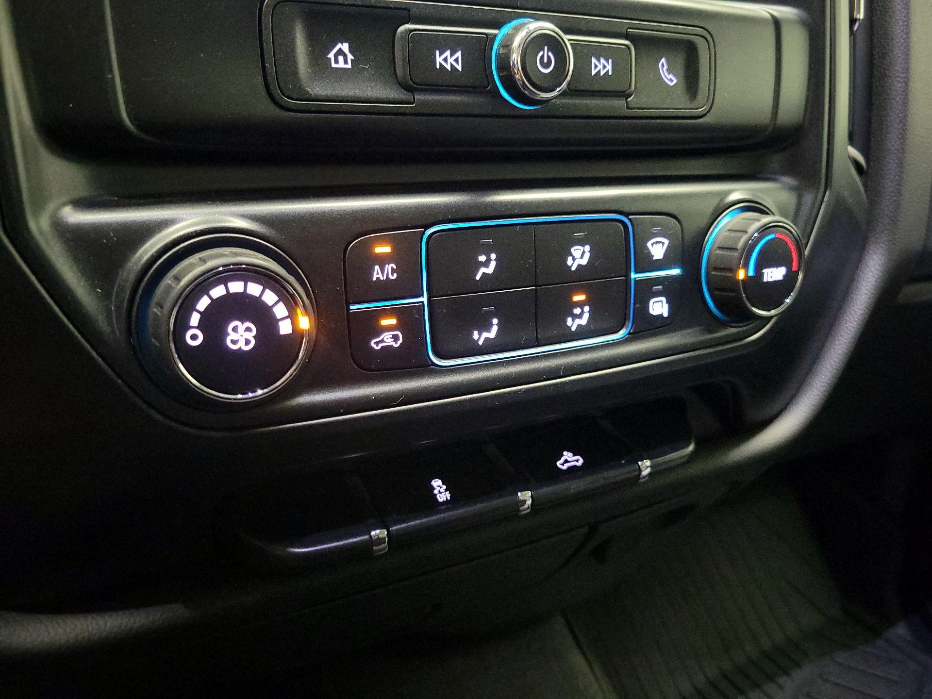Thumbnail: 2019 Chevrolet Silverado 1500 - 16