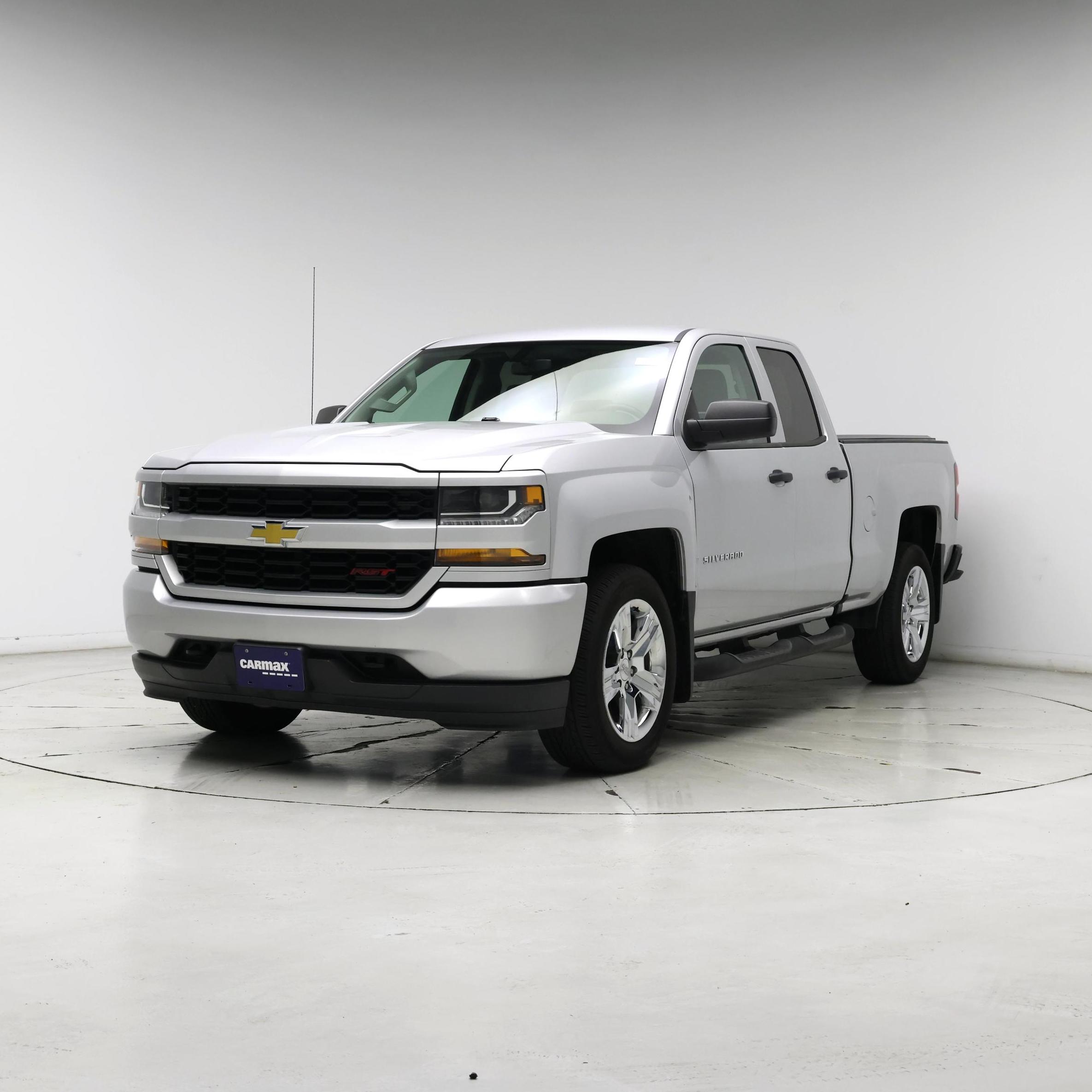 Thumbnail: 2019 Chevrolet Silverado 1500 - 4