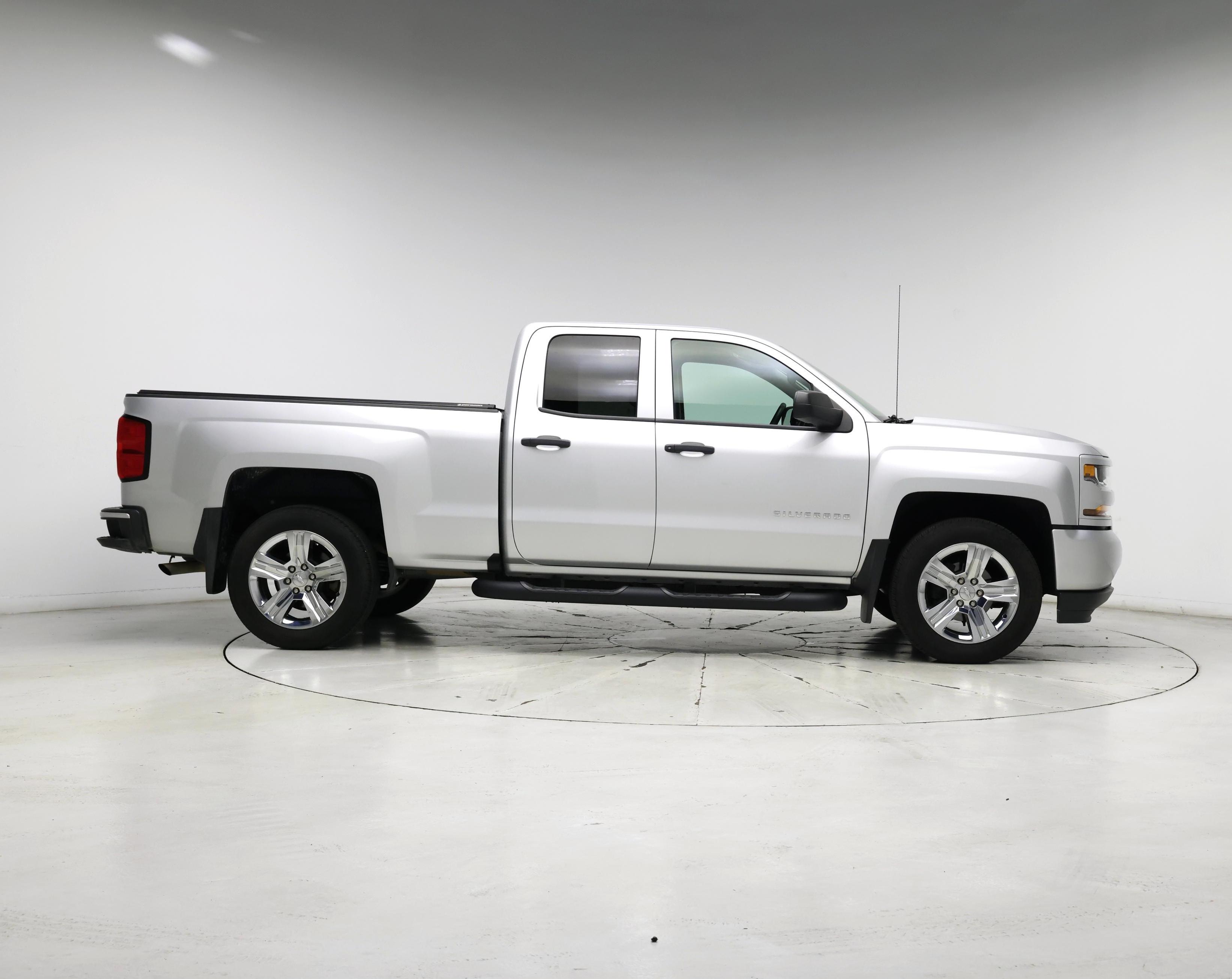 Thumbnail: 2019 Chevrolet Silverado 1500 - 7