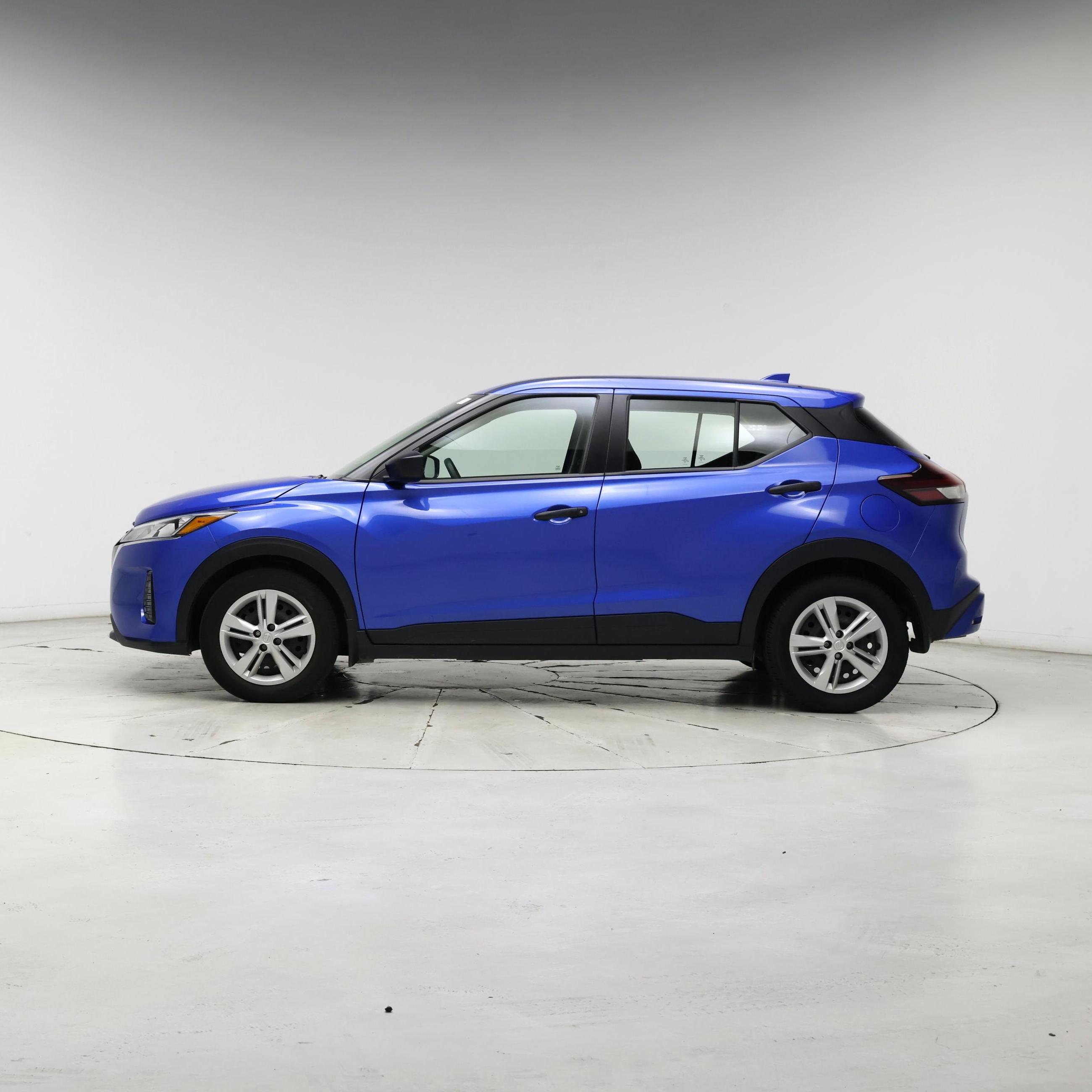Thumbnail: 2023 Nissan Kicks - 3