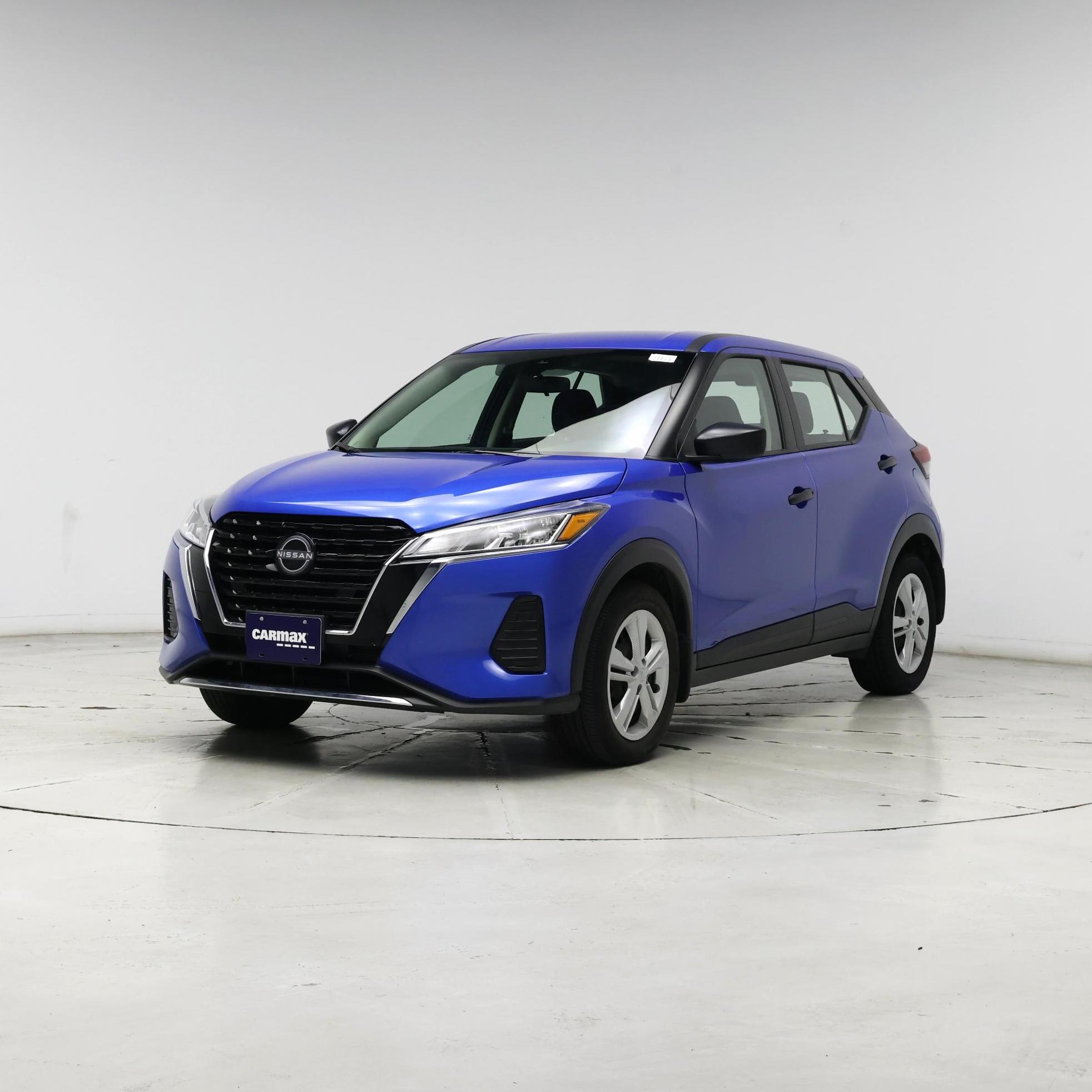 Thumbnail: 2023 Nissan Kicks - 4