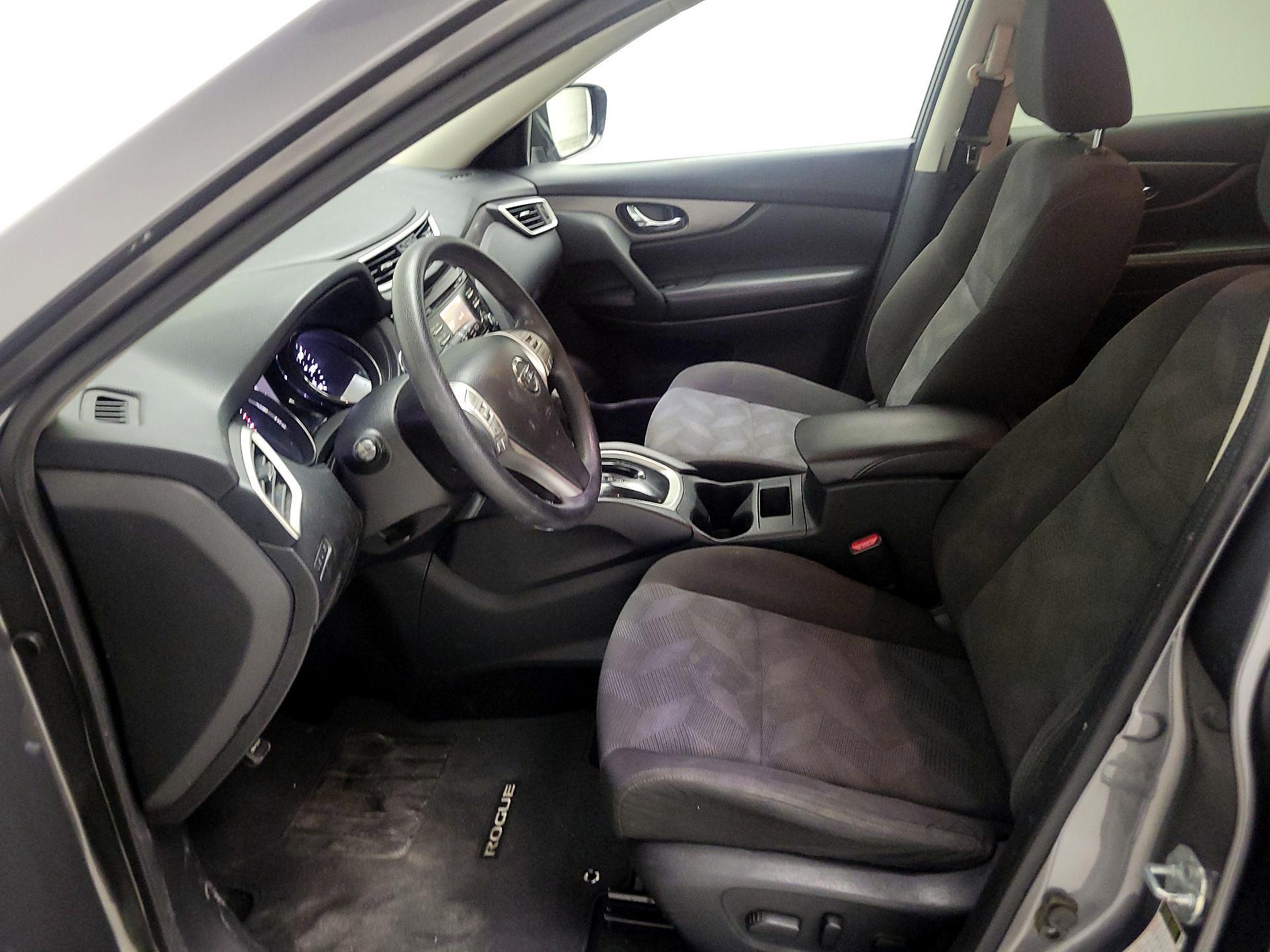 Thumbnail: 2016 Nissan Rogue - 11