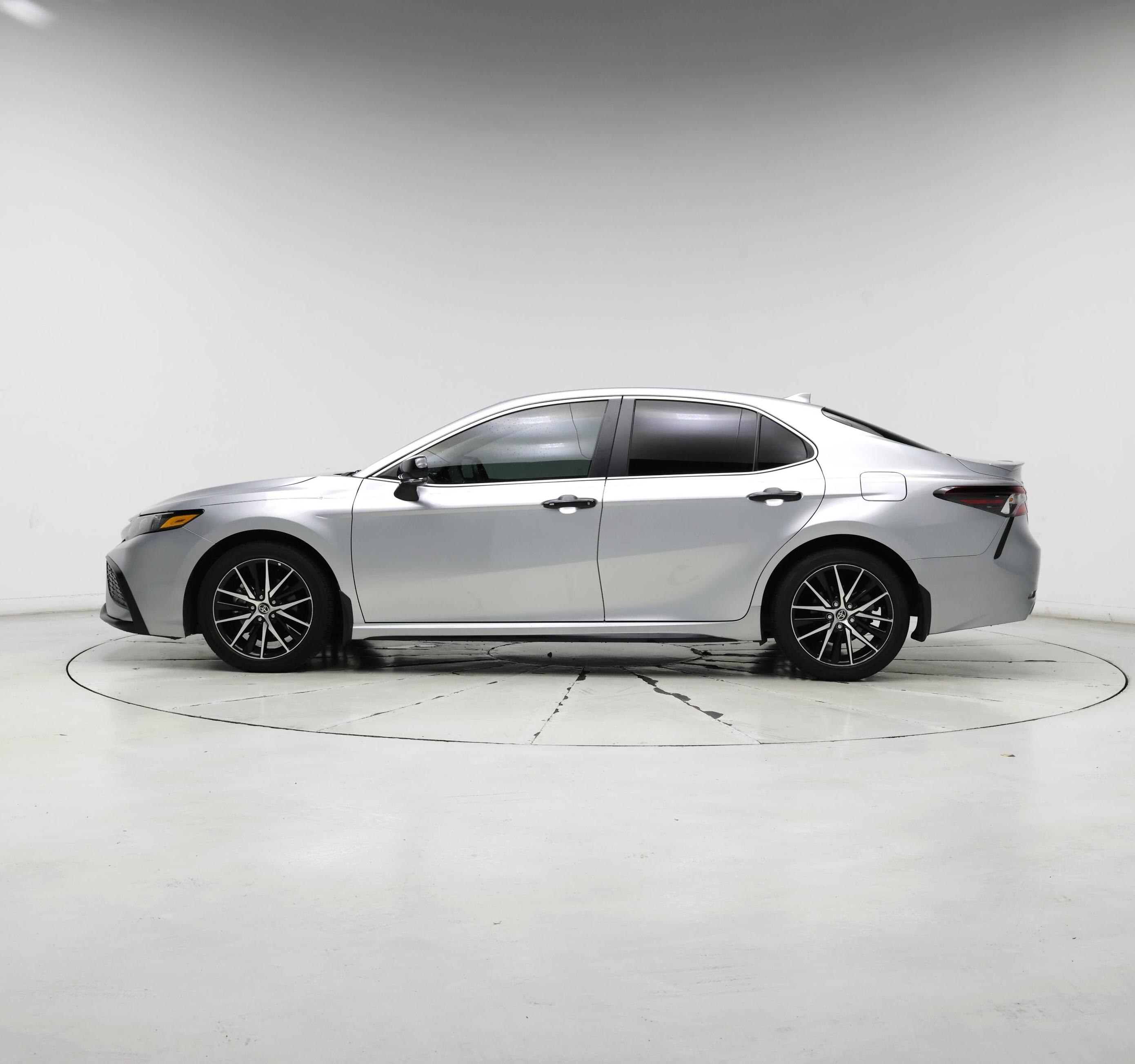 Thumbnail: 2023 Toyota Camry - 3