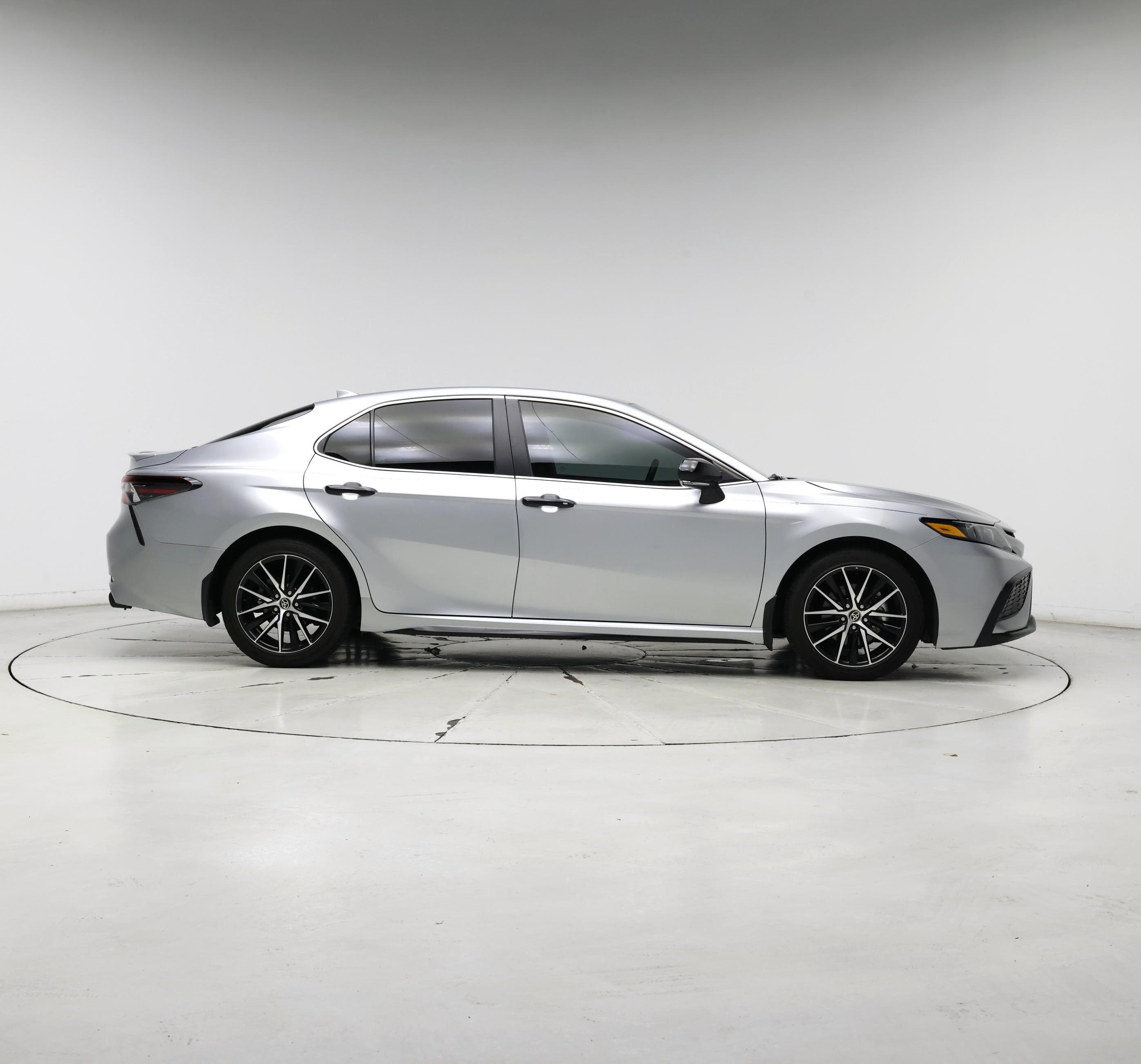 Thumbnail: 2023 Toyota Camry - 7