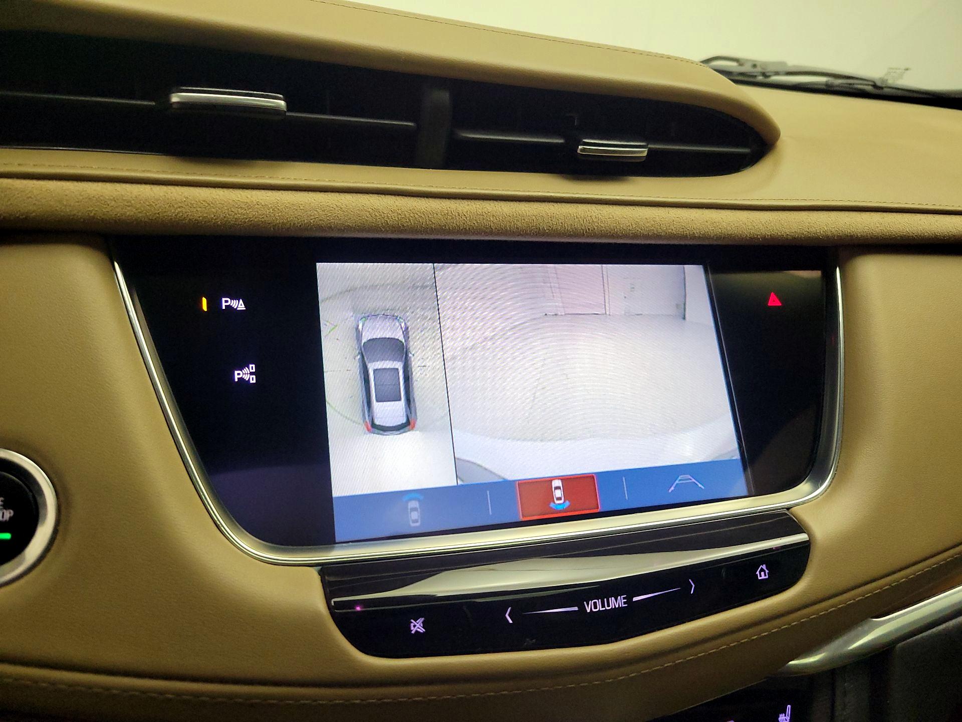 Thumbnail: 2019 Cadillac XT5 - 15