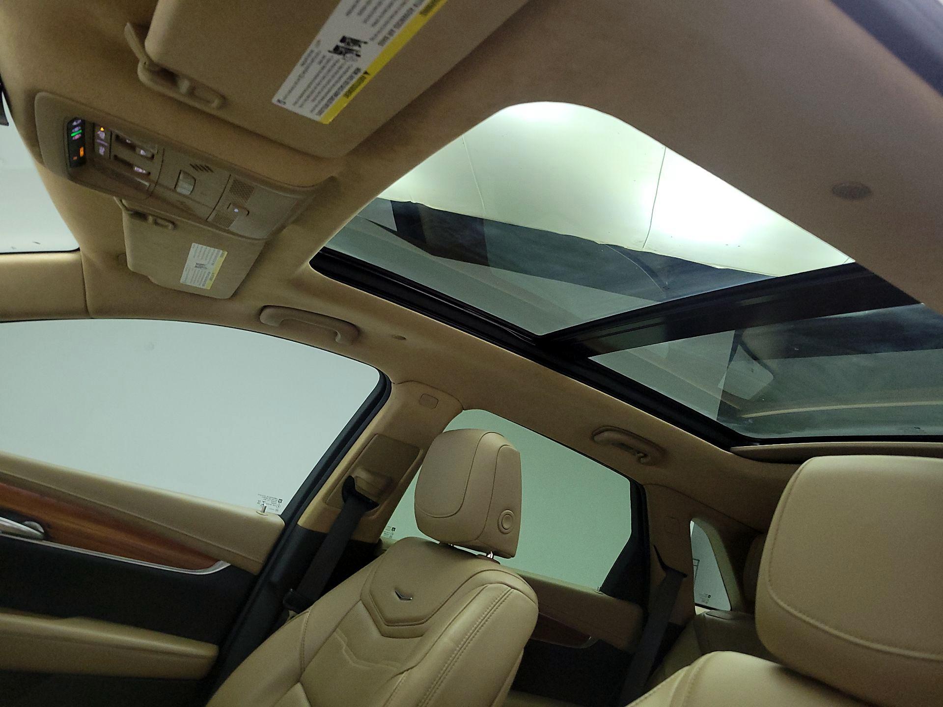 Thumbnail: 2019 Cadillac XT5 - 20