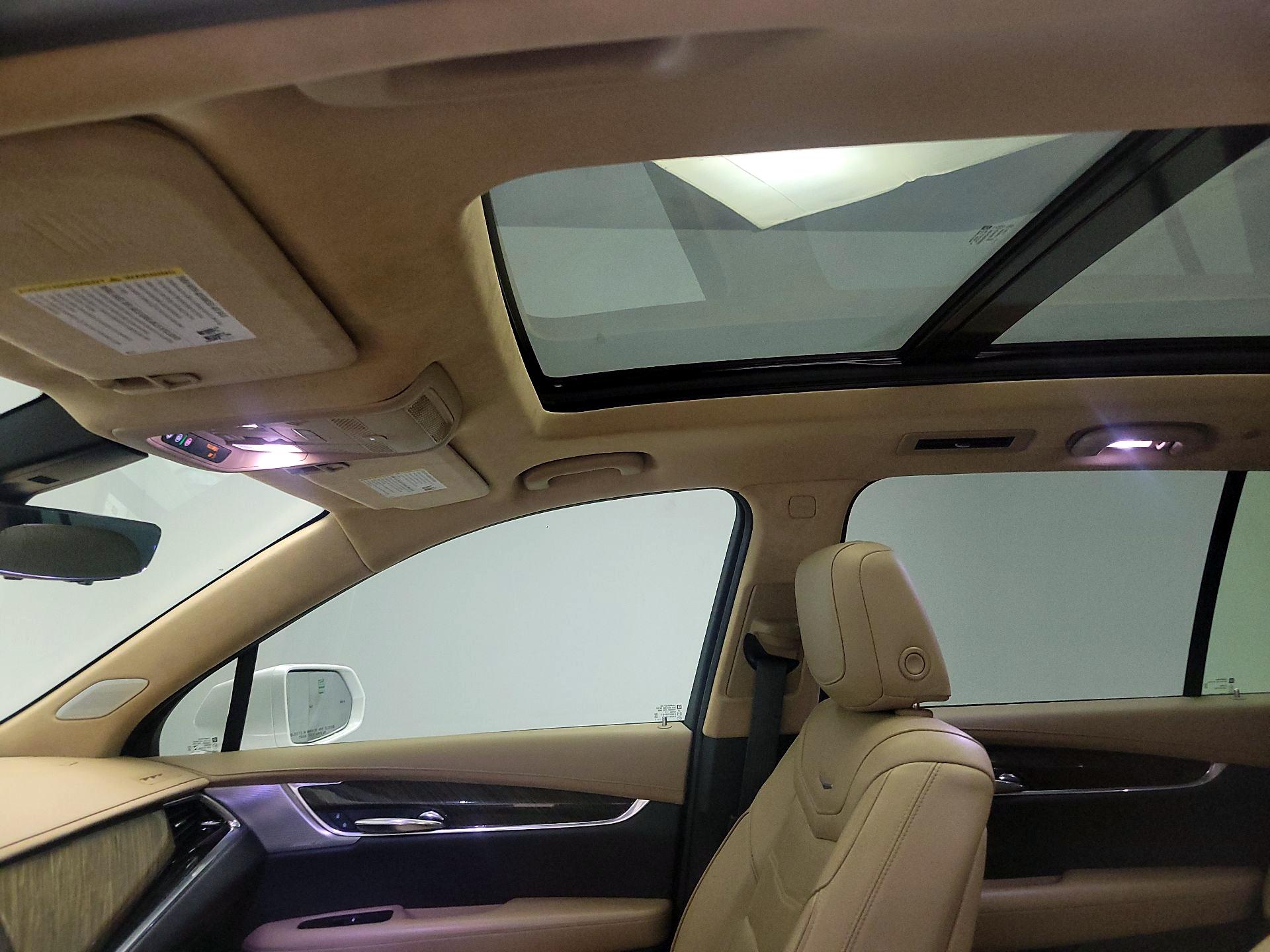 Thumbnail: 2020 Cadillac XT6 - 19