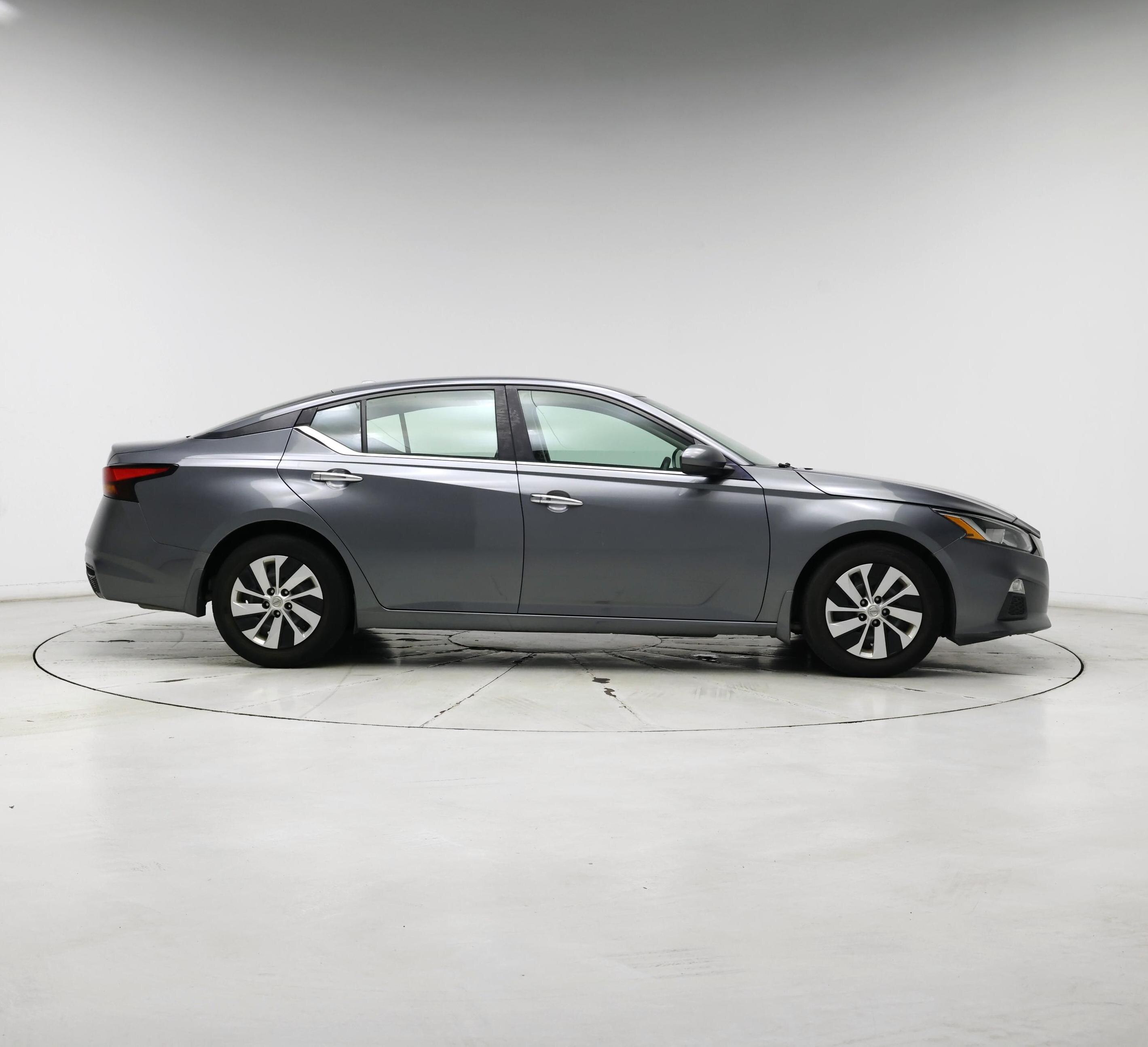 Thumbnail: 2020 Nissan Altima - 7