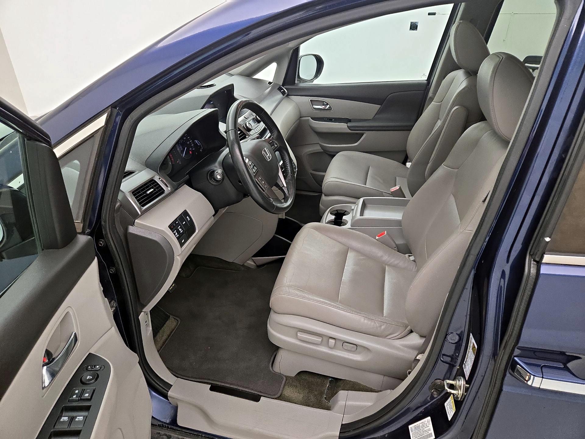 Thumbnail: 2015 Honda Odyssey - 11