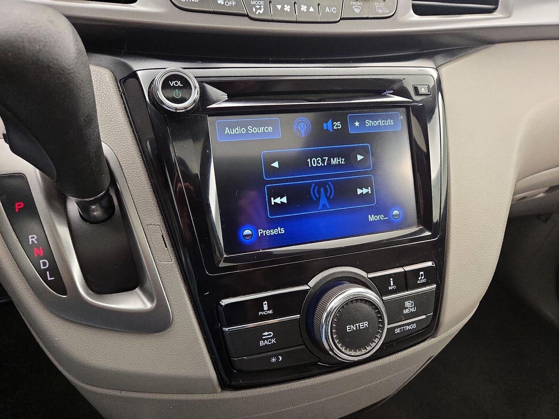 Thumbnail: 2015 Honda Odyssey - 15
