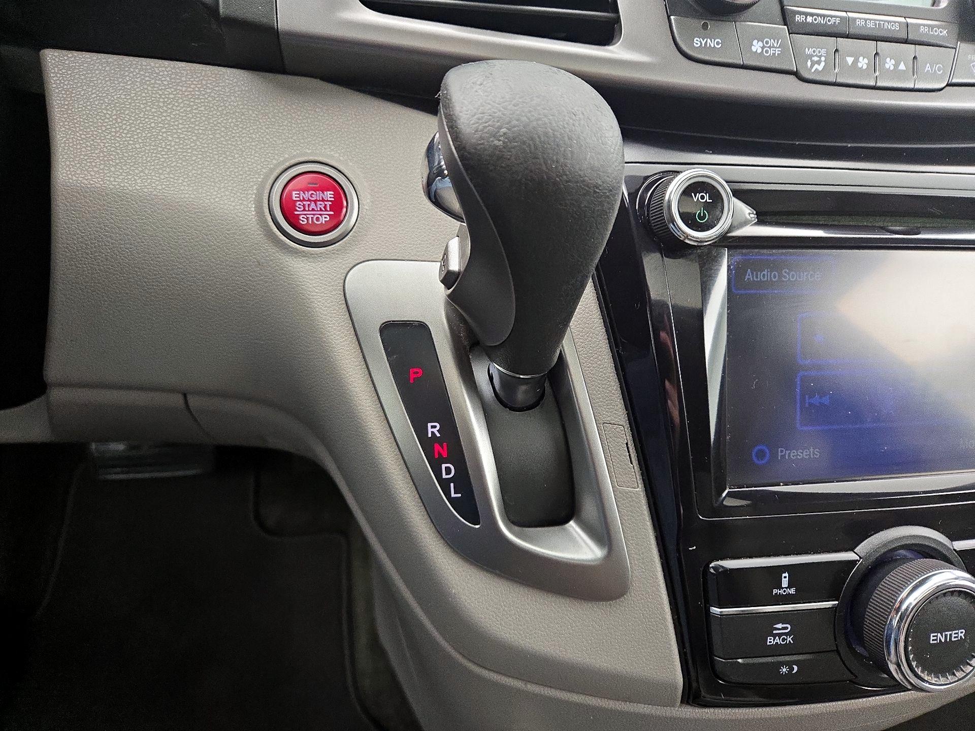 Thumbnail: 2015 Honda Odyssey - 17