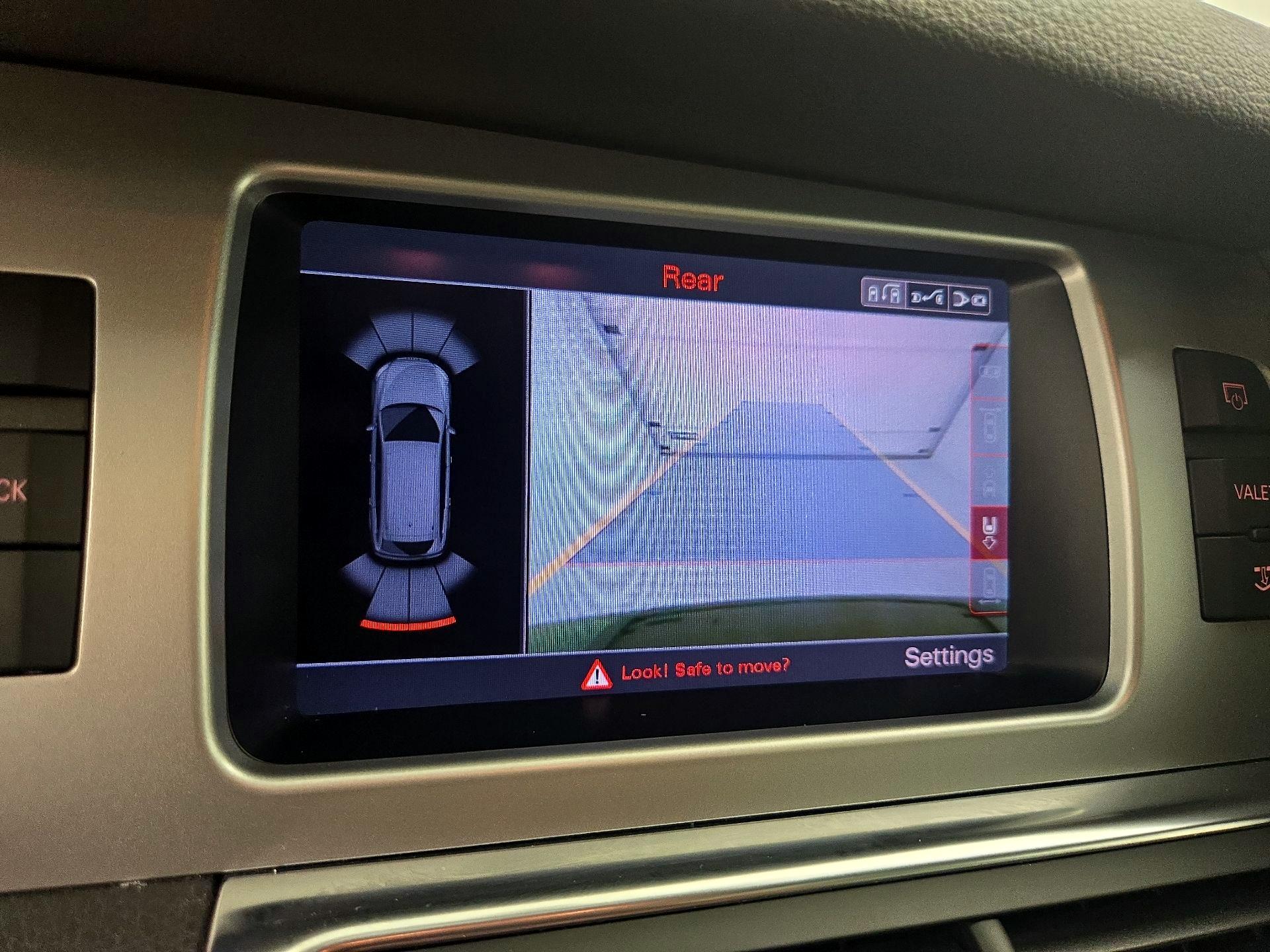 Thumbnail: 2014 Audi Q7 - 15