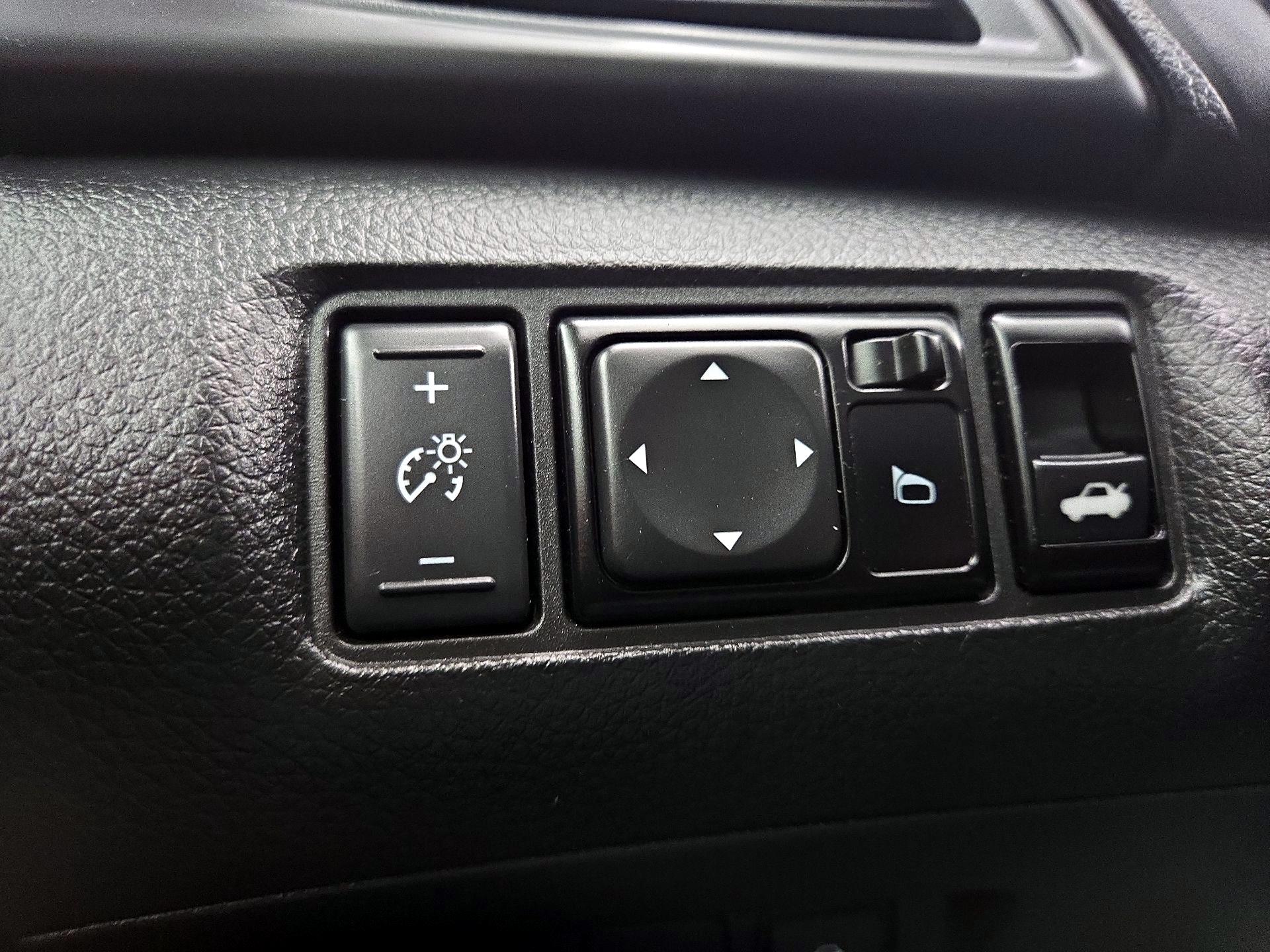 Thumbnail: 2019 Nissan Sentra - 13