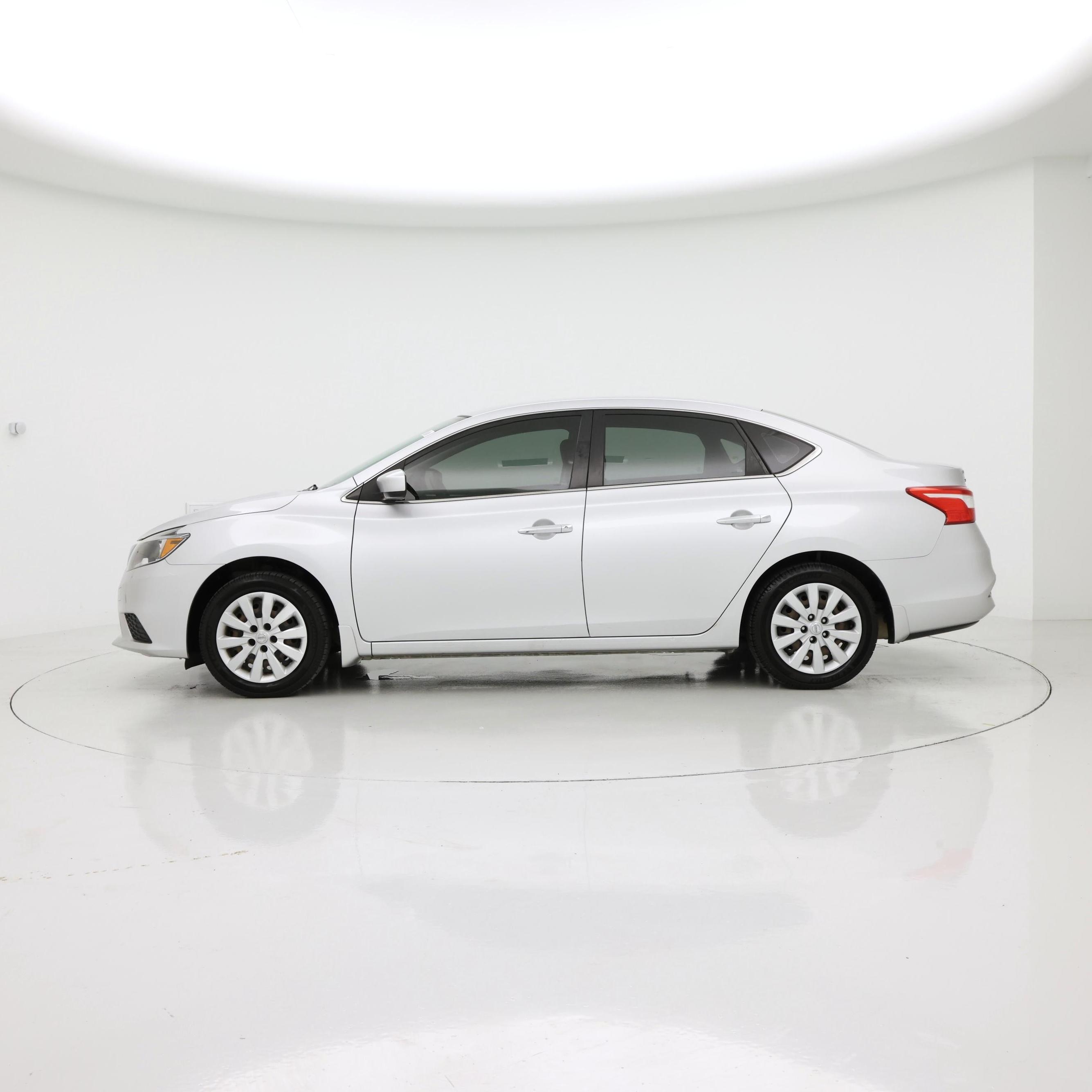 Thumbnail: 2019 Nissan Sentra - 3