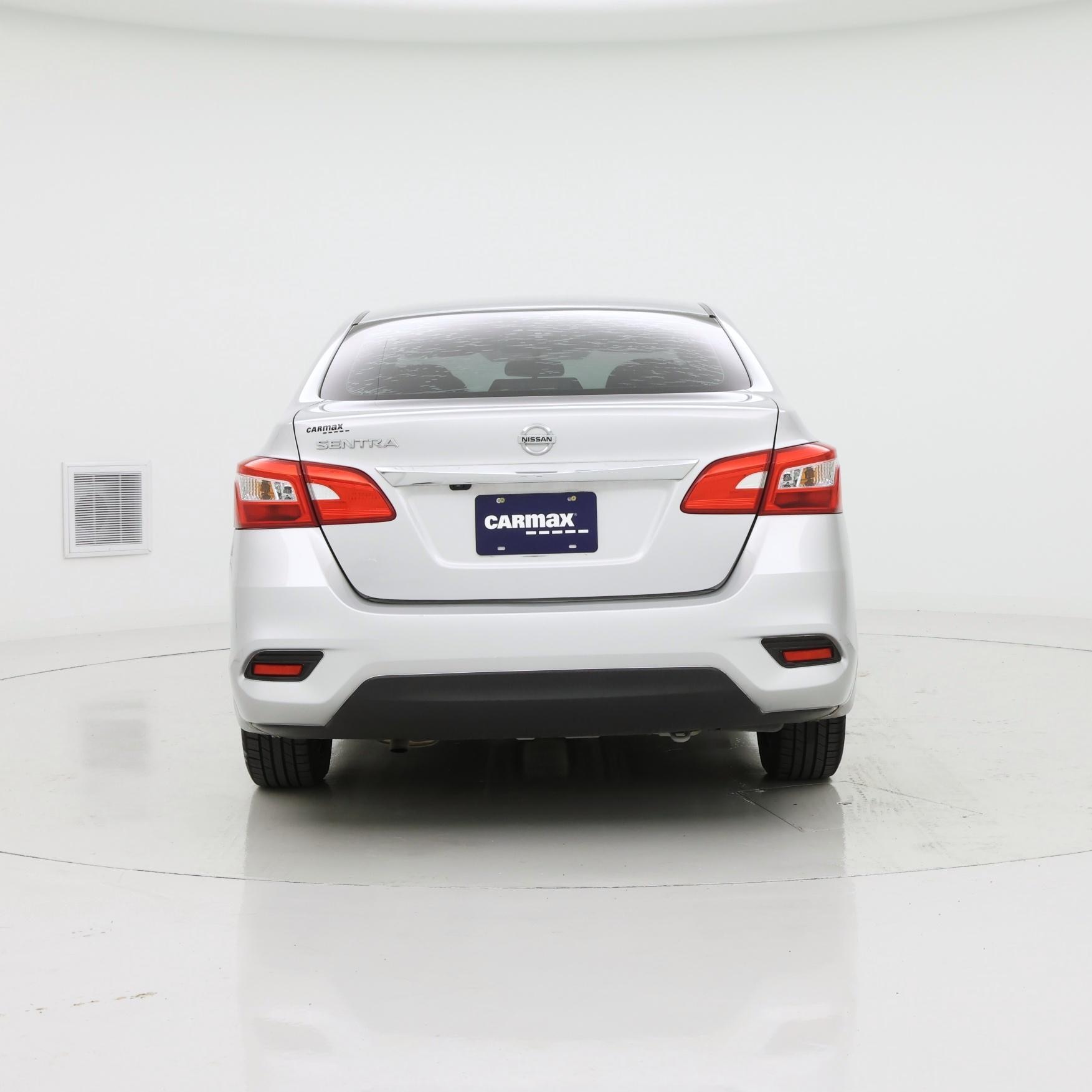 Thumbnail: 2019 Nissan Sentra - 6