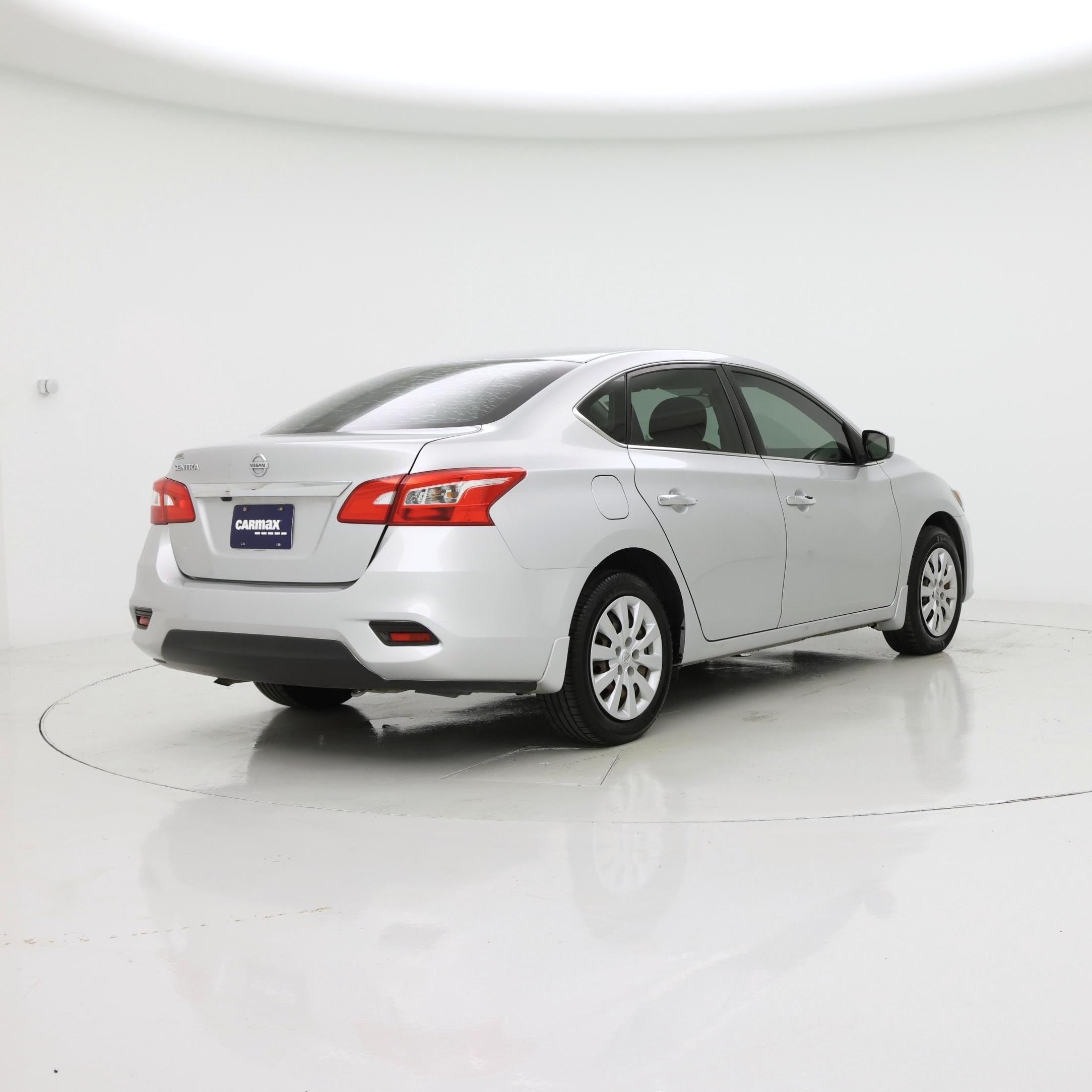 Thumbnail: 2019 Nissan Sentra - 8