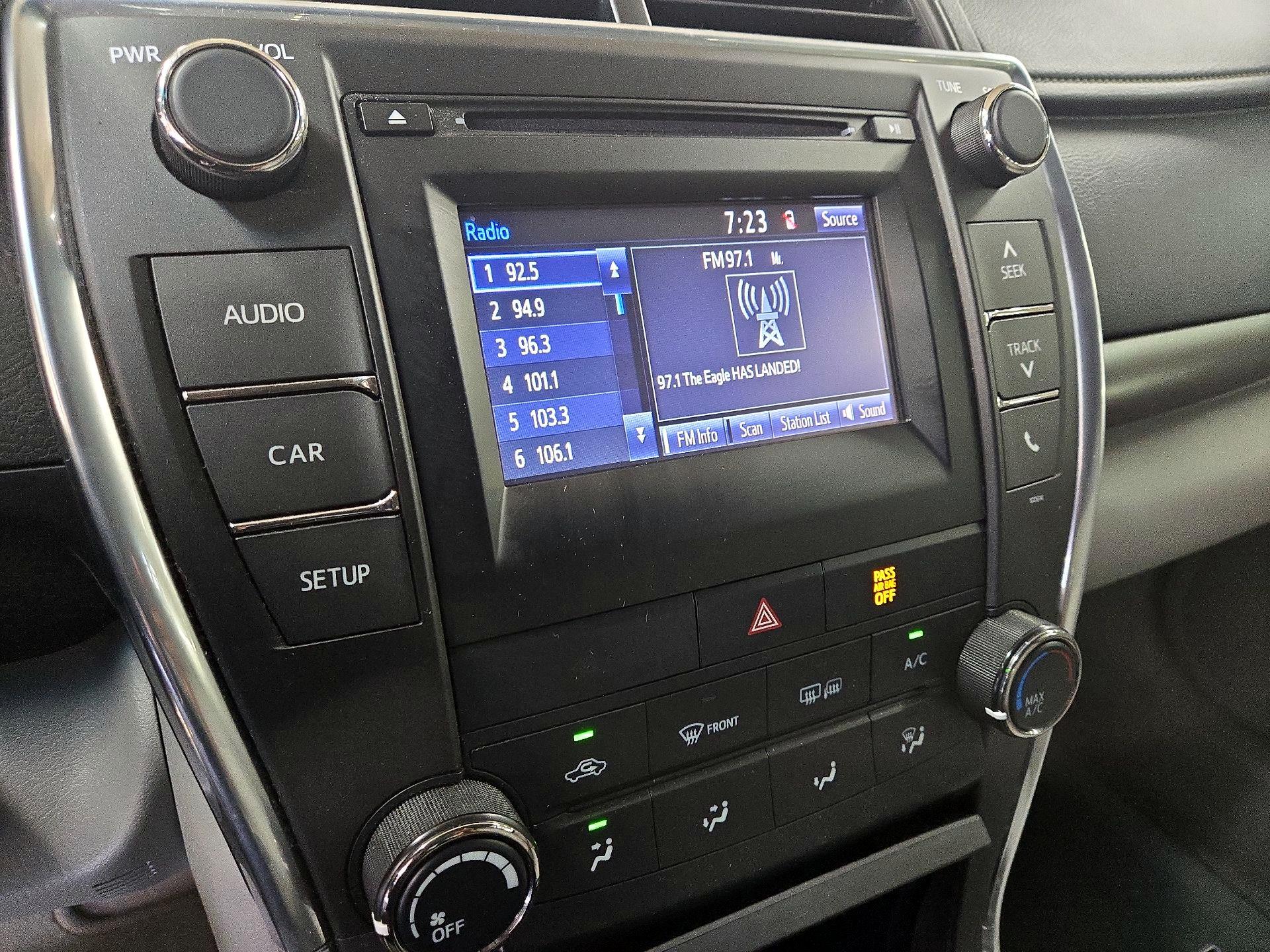 Thumbnail: 2016 Toyota Camry - 14