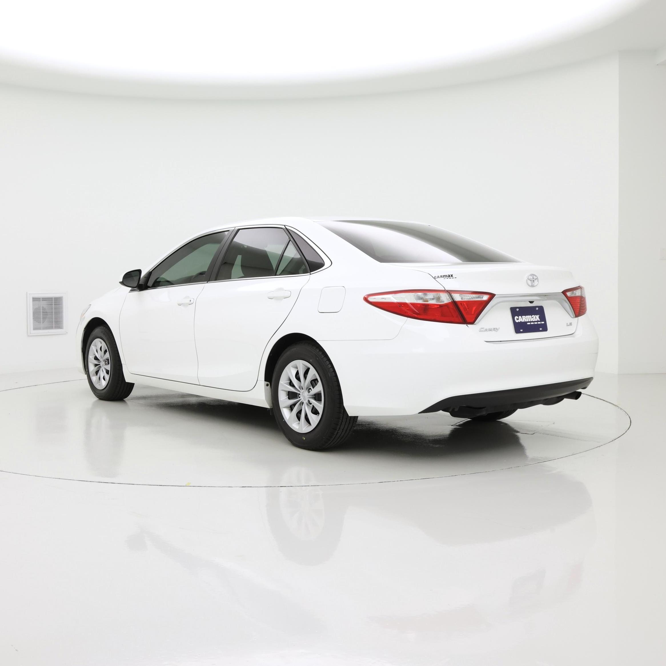 Thumbnail: 2016 Toyota Camry - 2