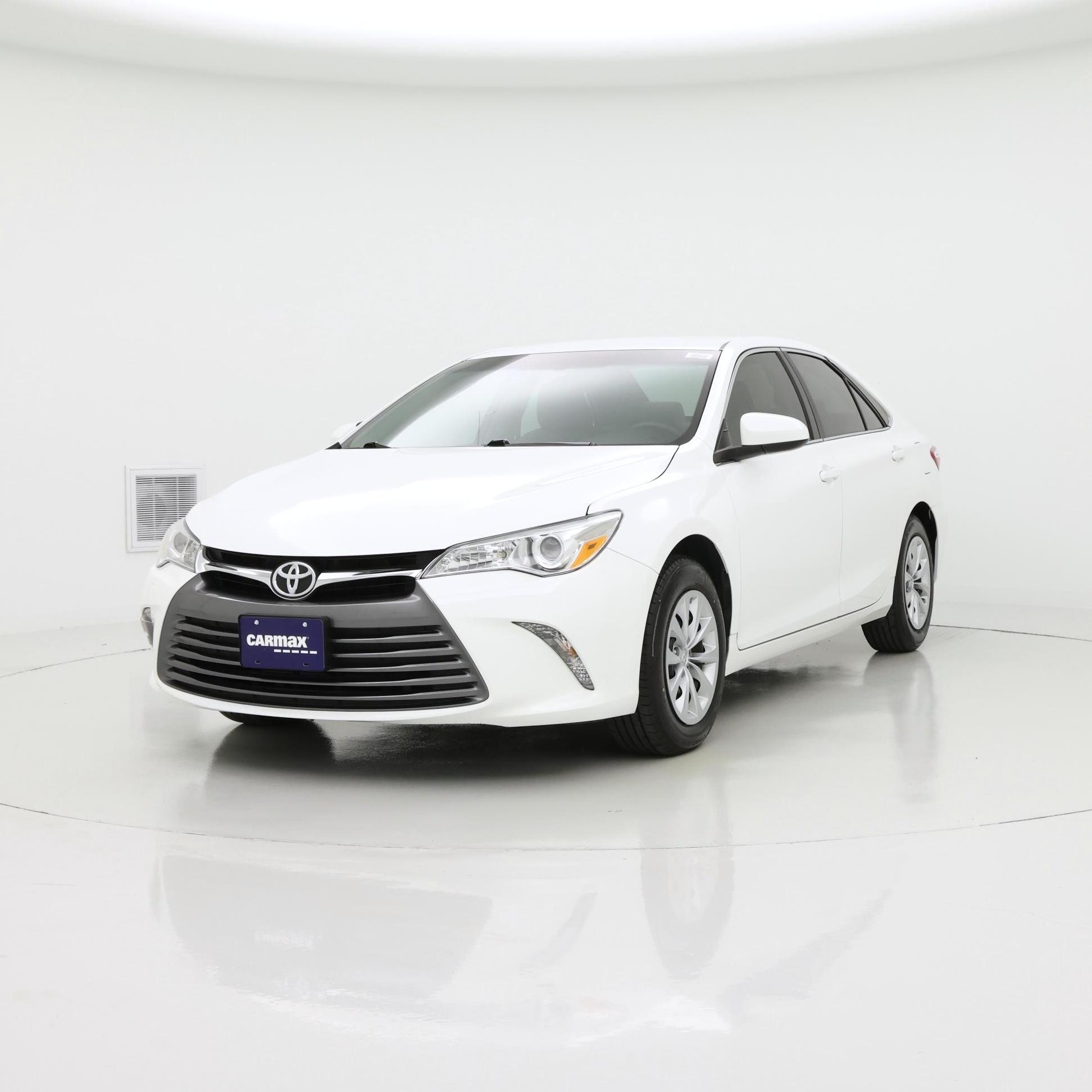 Thumbnail: 2016 Toyota Camry - 4