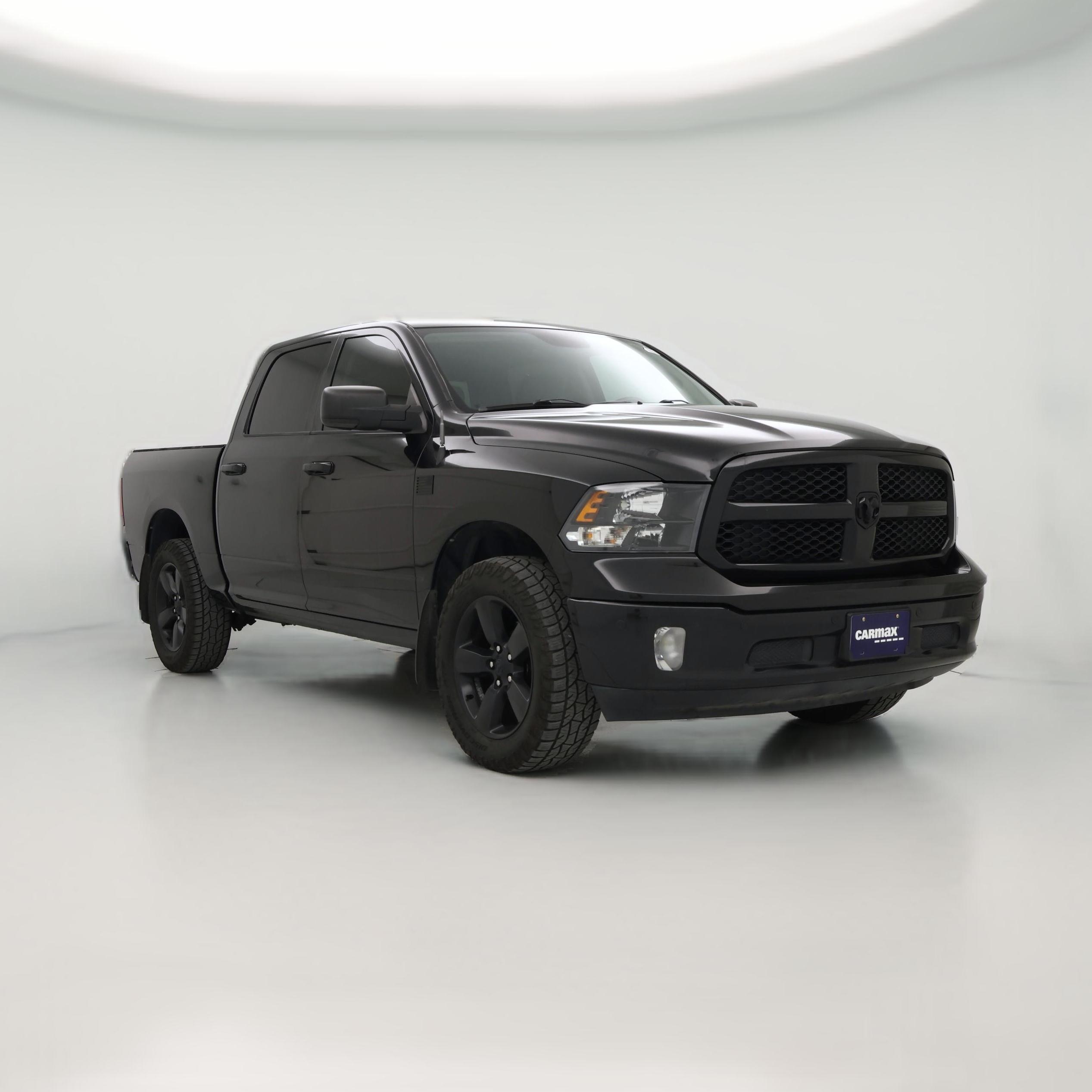 Thumbnail: 2019 RAM 1500 Classic - 1