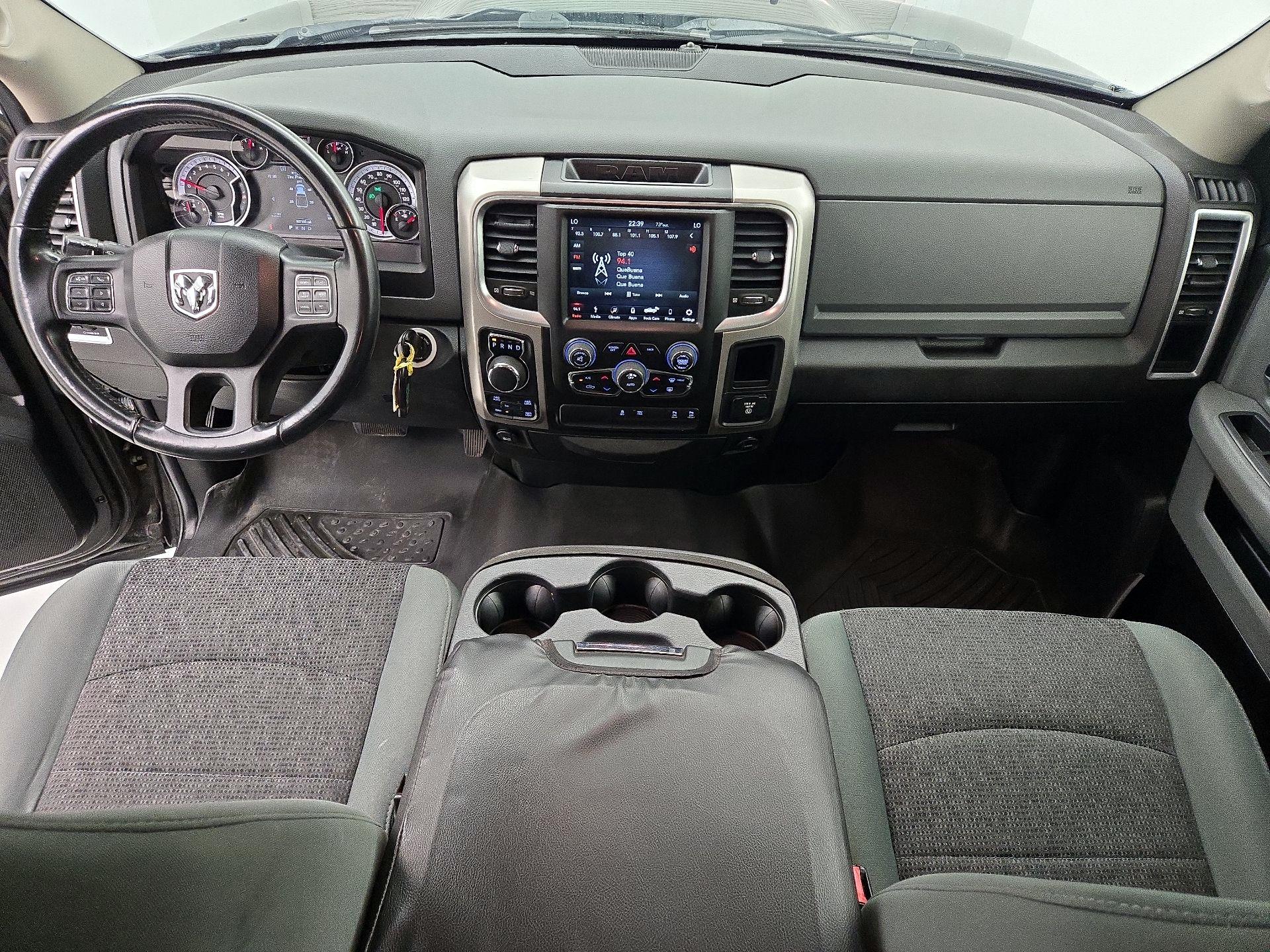 Thumbnail: 2019 RAM 1500 Classic - 9