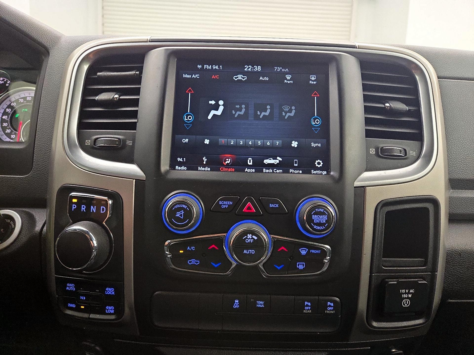 Thumbnail: 2019 RAM 1500 Classic - 16