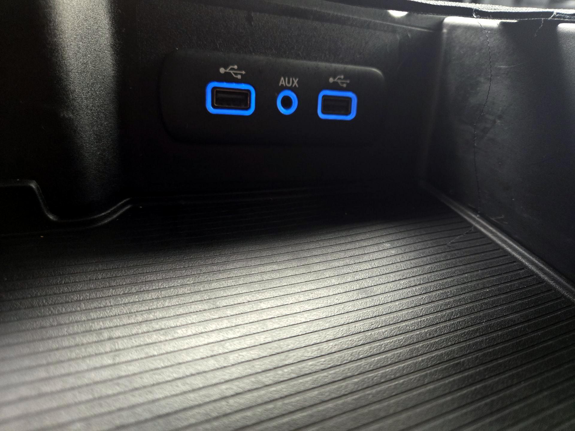 Thumbnail: 2019 RAM 1500 Classic - 18