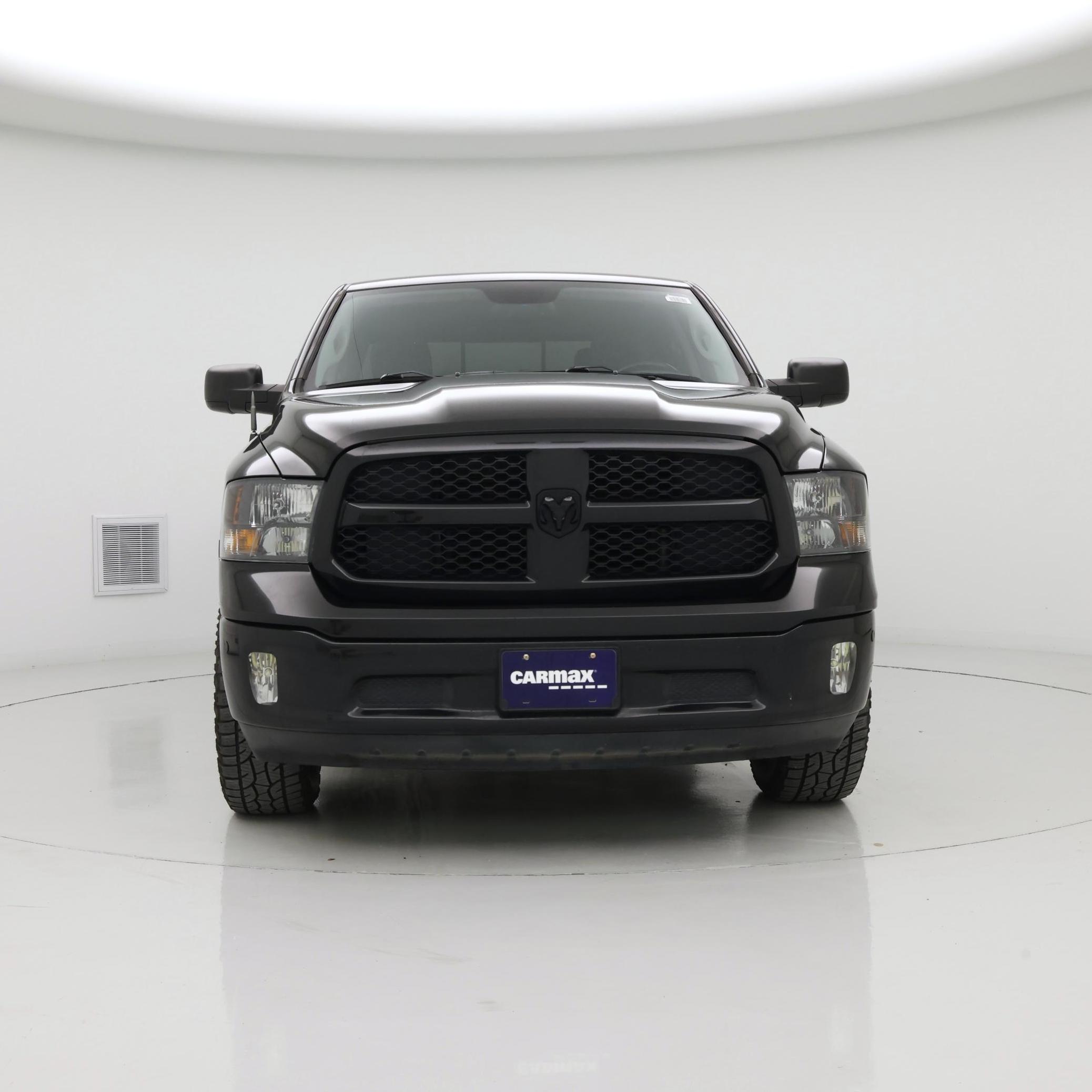 Thumbnail: 2019 RAM 1500 Classic - 5