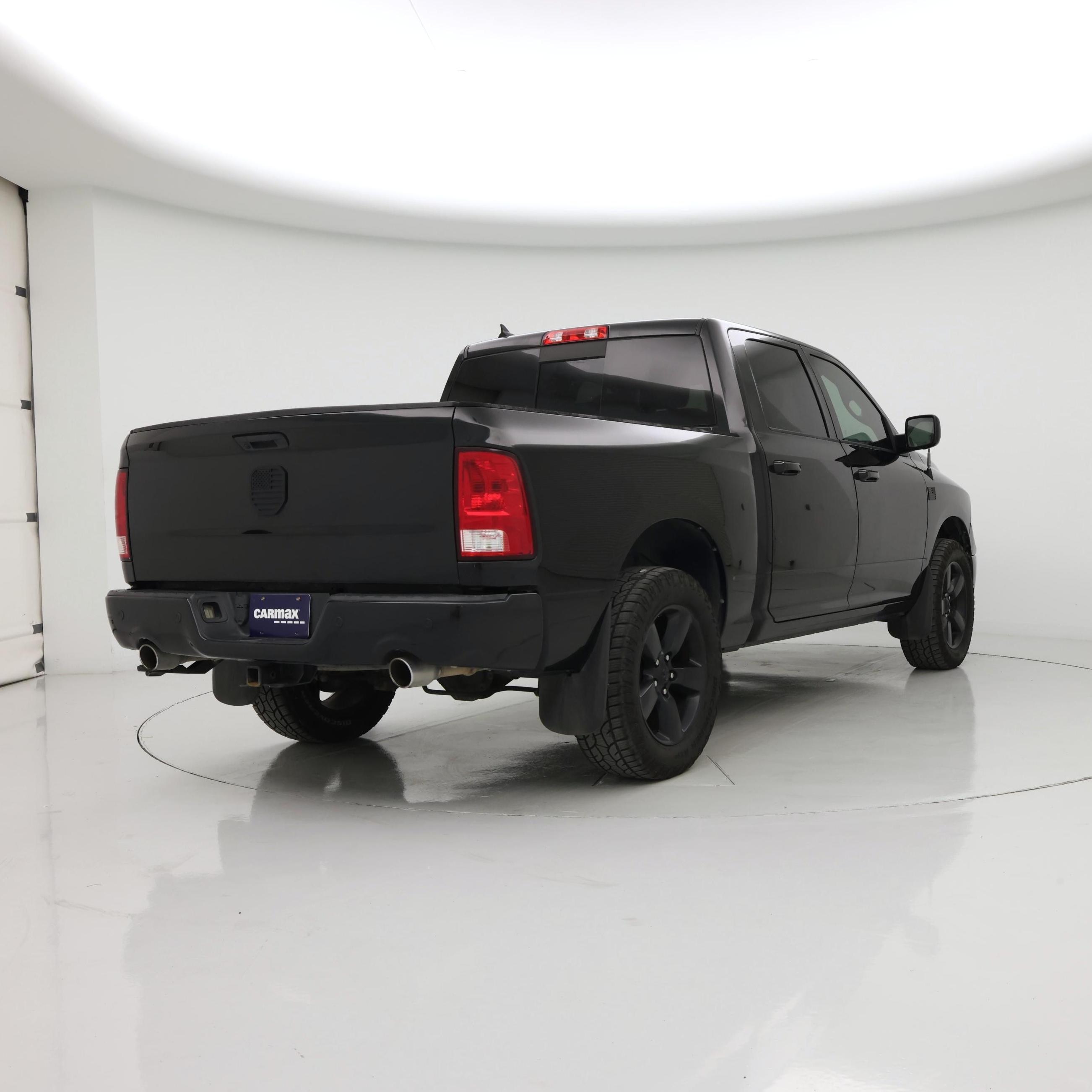 Thumbnail: 2019 RAM 1500 Classic - 8
