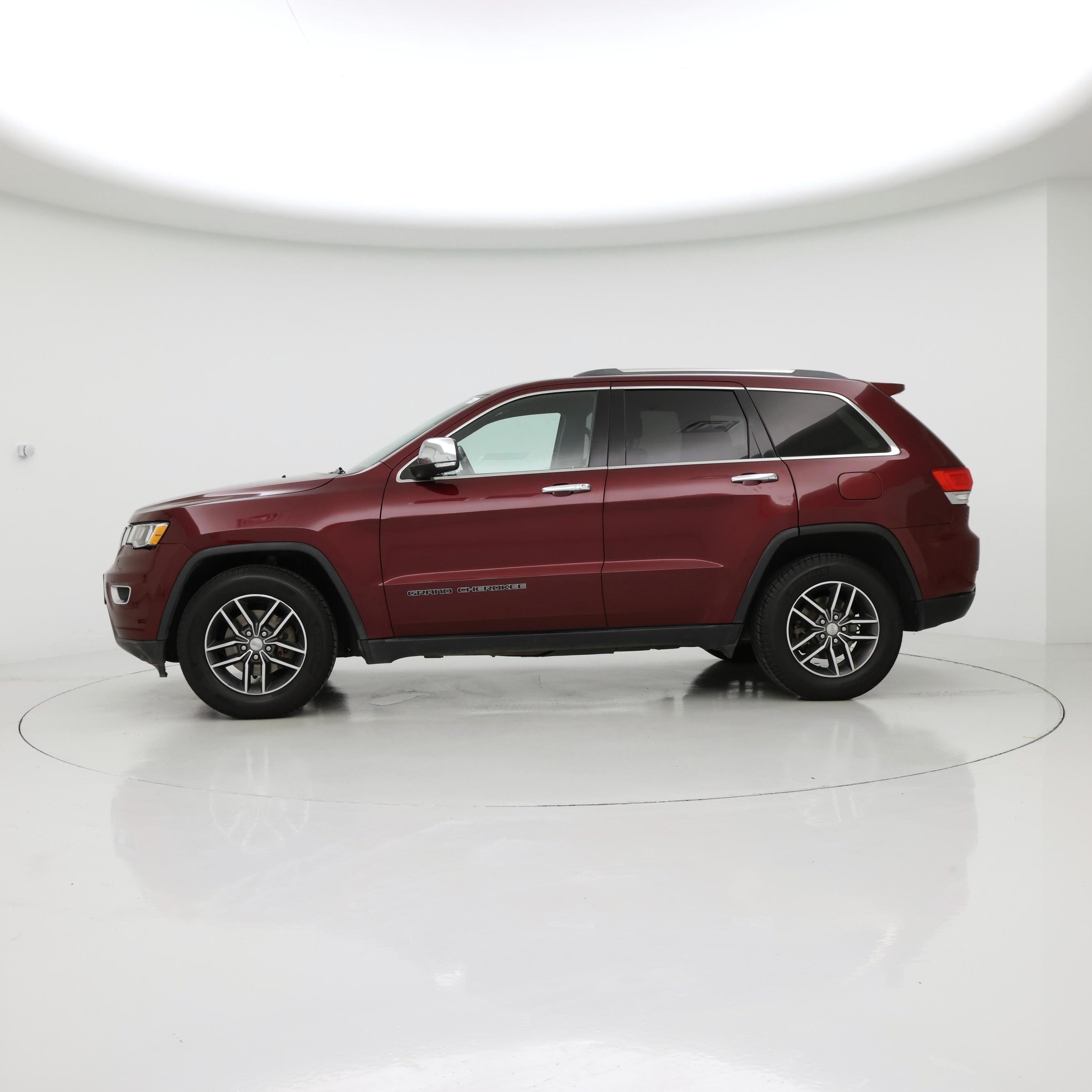 Thumbnail: 2018 Jeep Grand Cherokee - 3