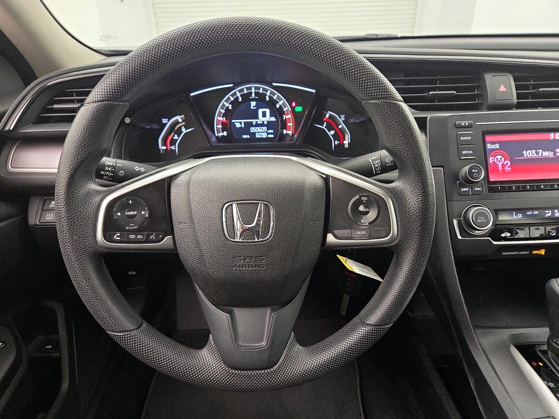 Thumbnail: 2017 Honda Civic - 10
