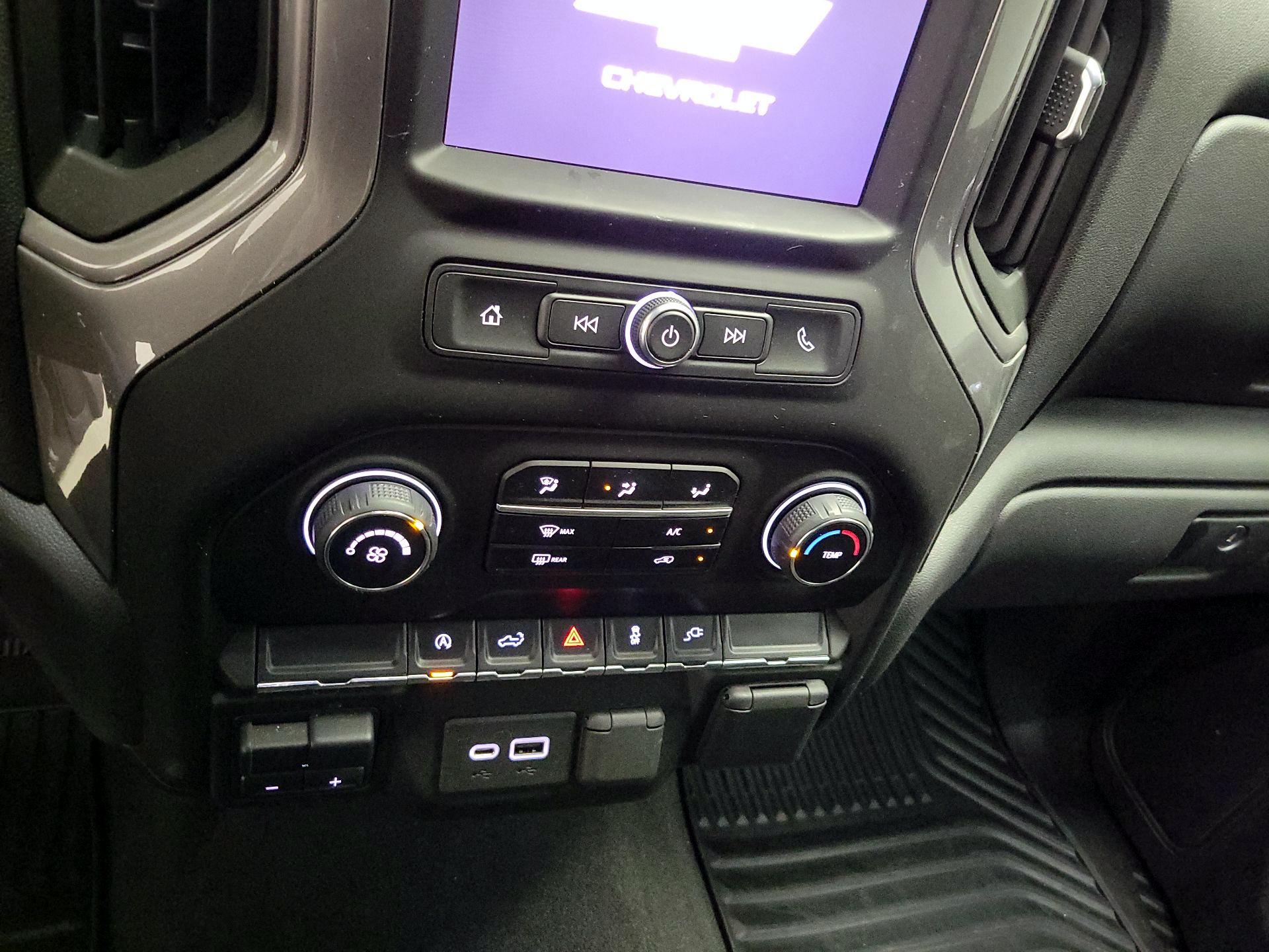 Thumbnail: 2021 Chevrolet Silverado 1500 - 16