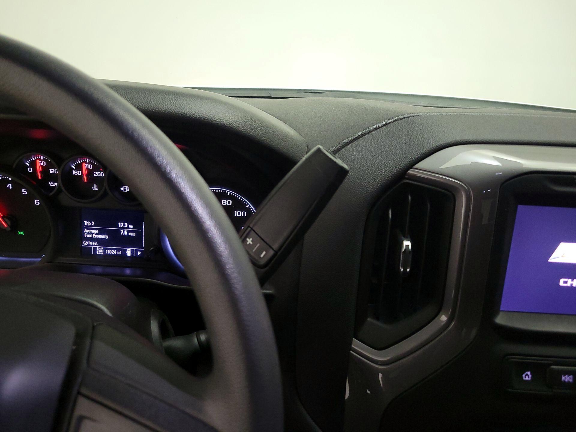 Thumbnail: 2021 Chevrolet Silverado 1500 - 17