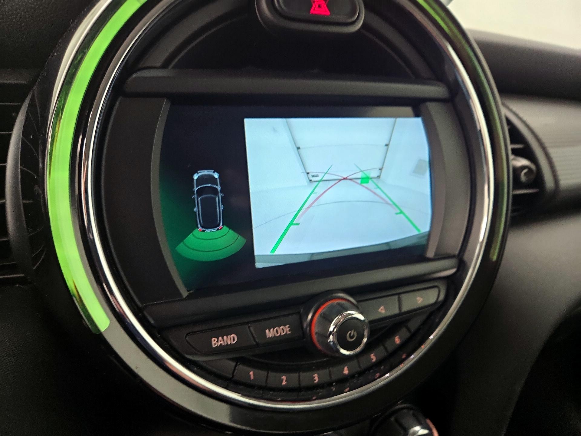 Thumbnail: 2019 MINI Cooper Hardtop - 14