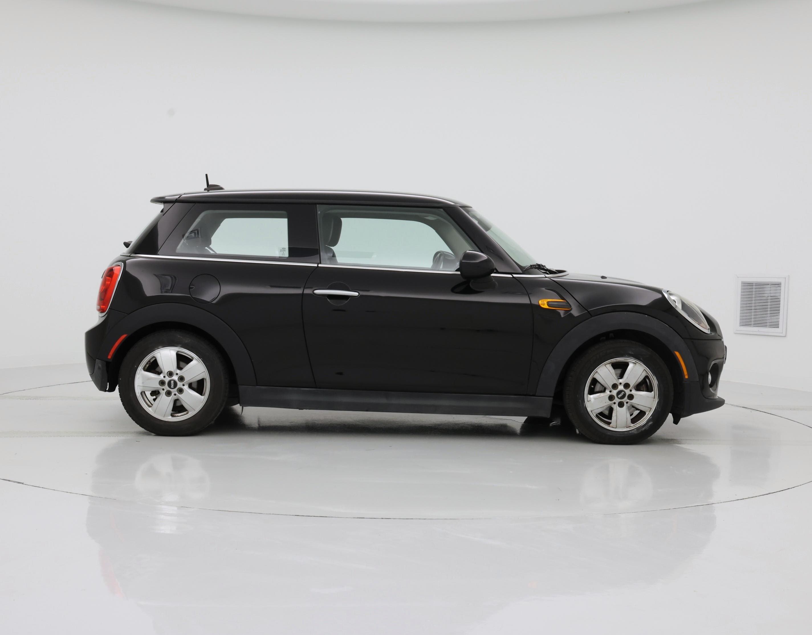 Thumbnail: 2019 MINI Cooper Hardtop - 7