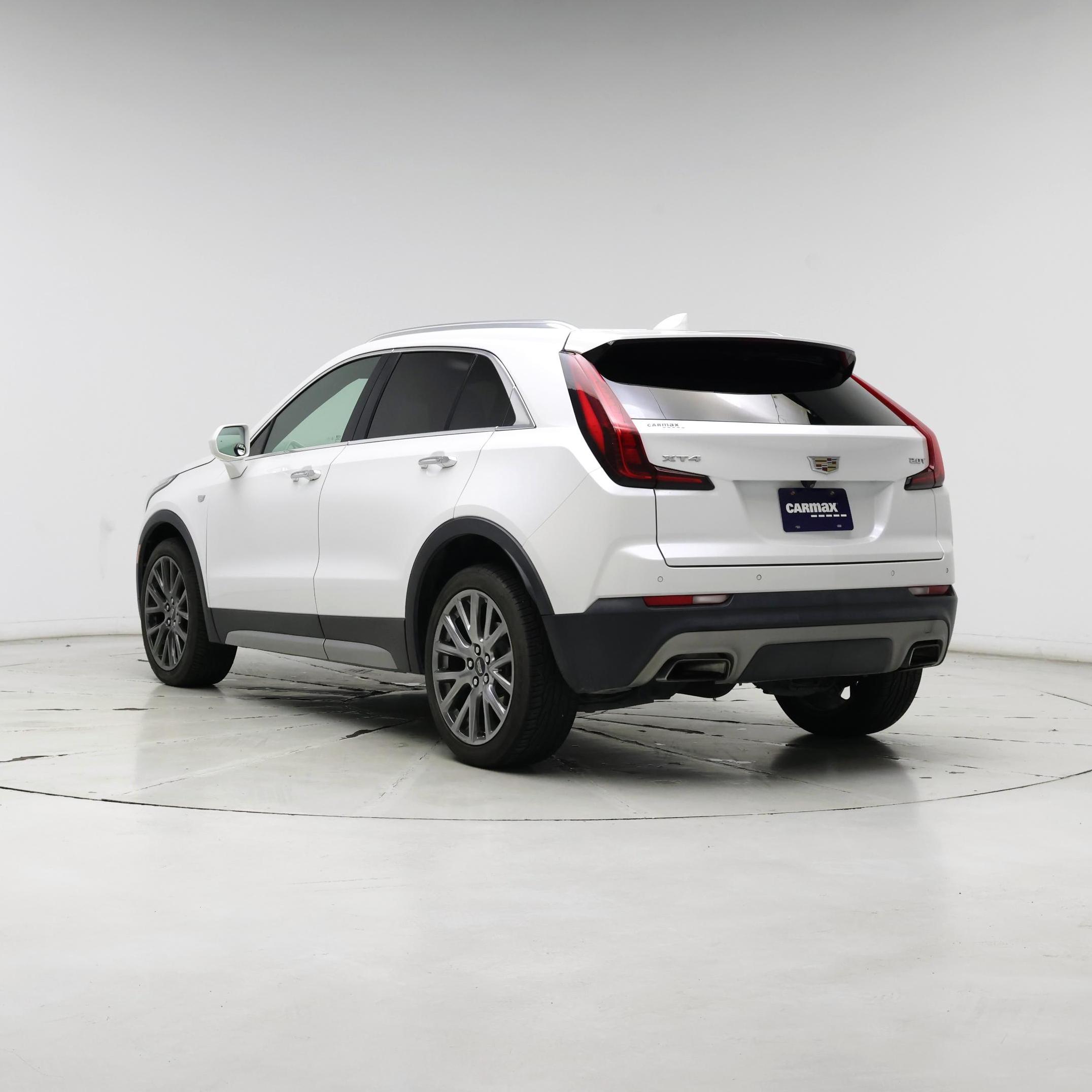 Thumbnail: 2019 Cadillac XT4 - 2