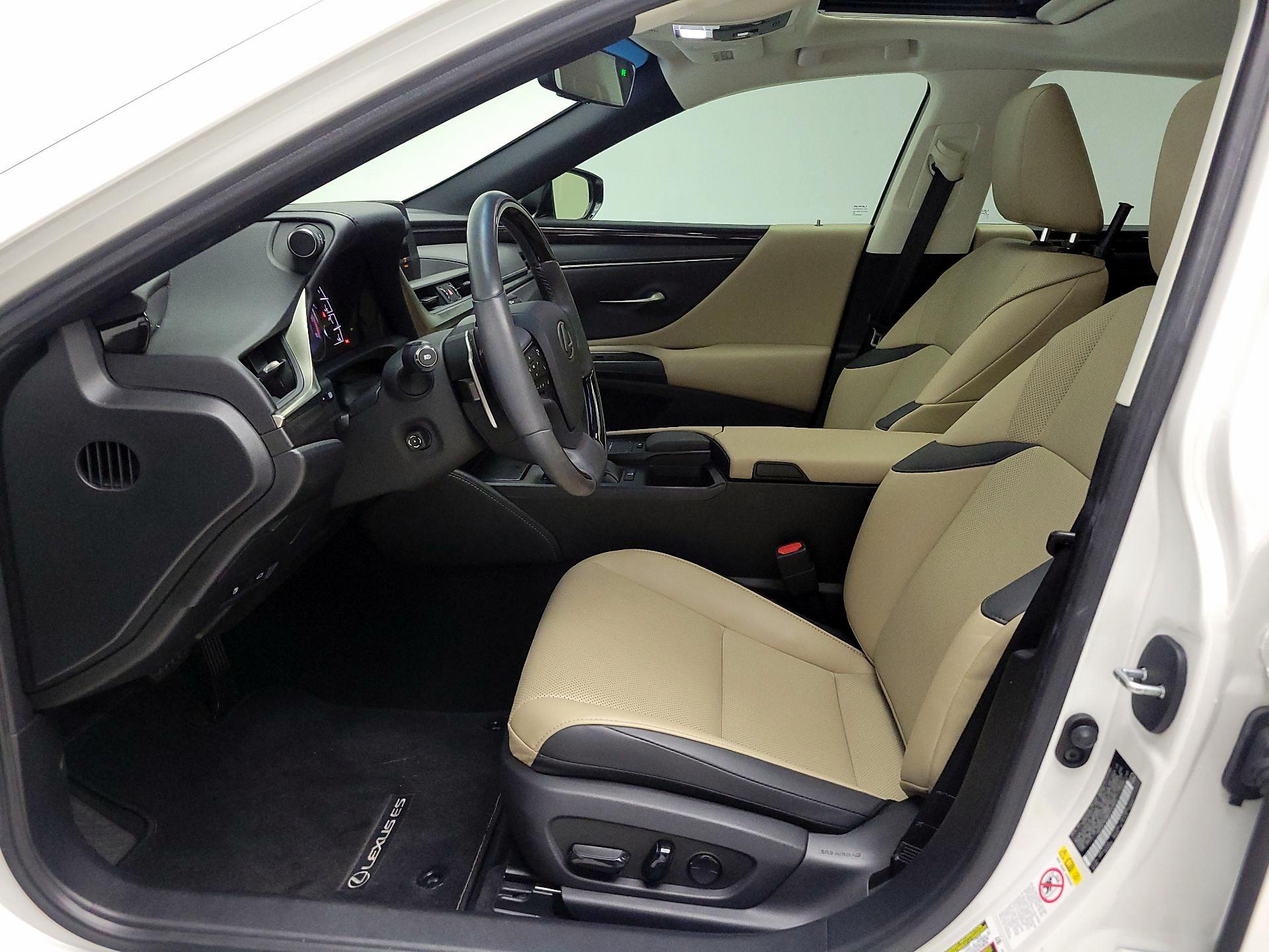 Thumbnail: 2019 Lexus ES - 11
