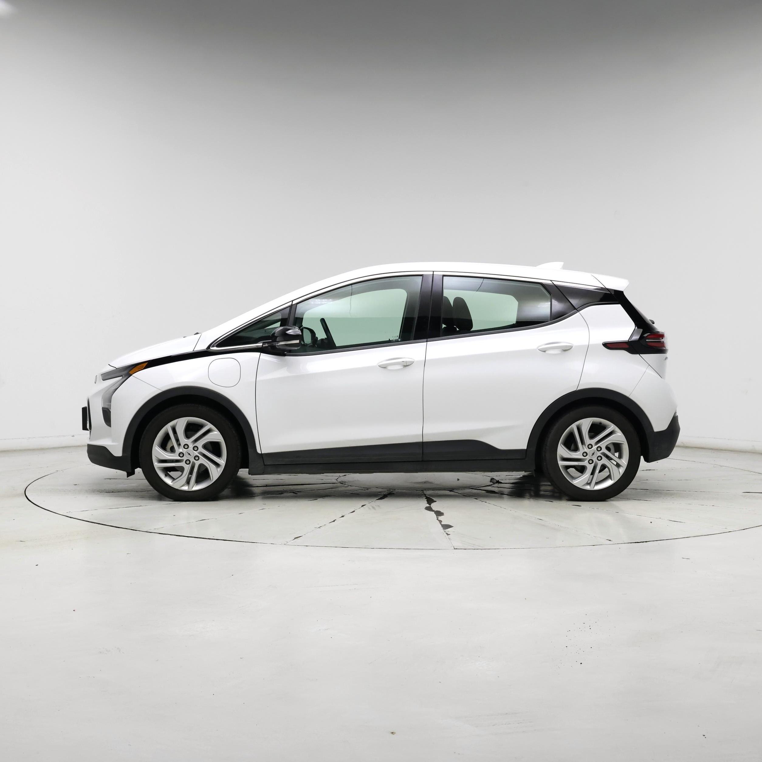 Thumbnail: 2023 Chevrolet Bolt EV - 3