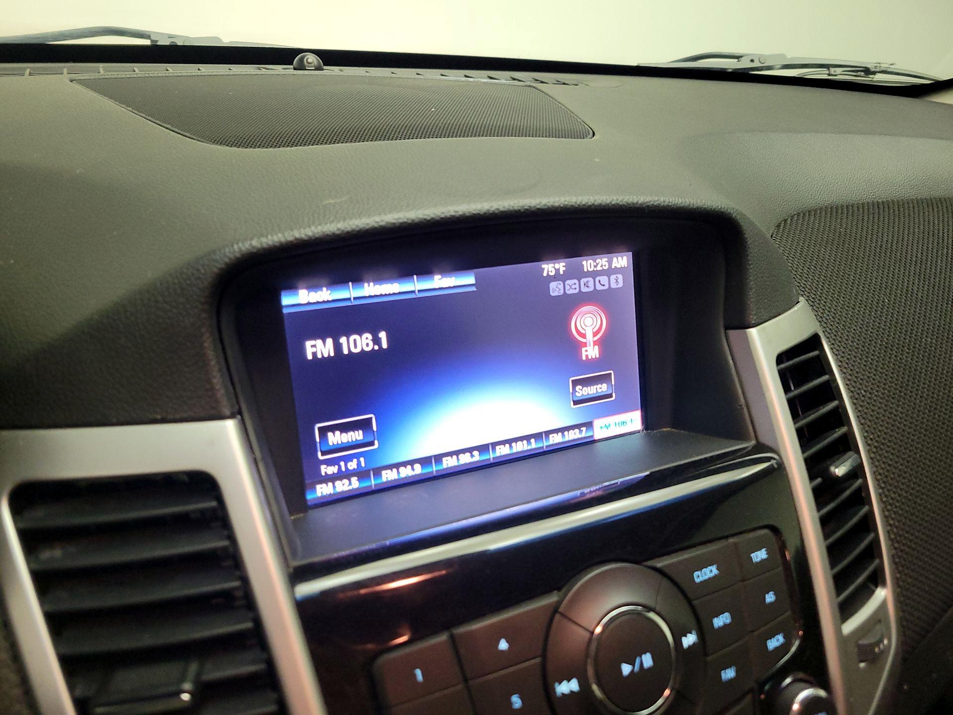 Thumbnail: 2016 Chevrolet Cruze - 15