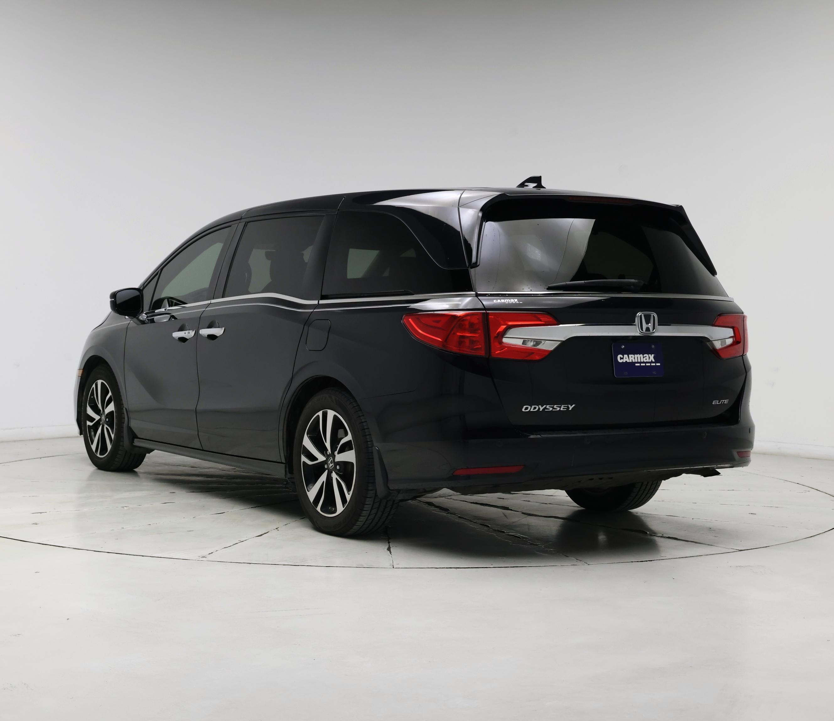 Thumbnail: 2019 Honda Odyssey - 2
