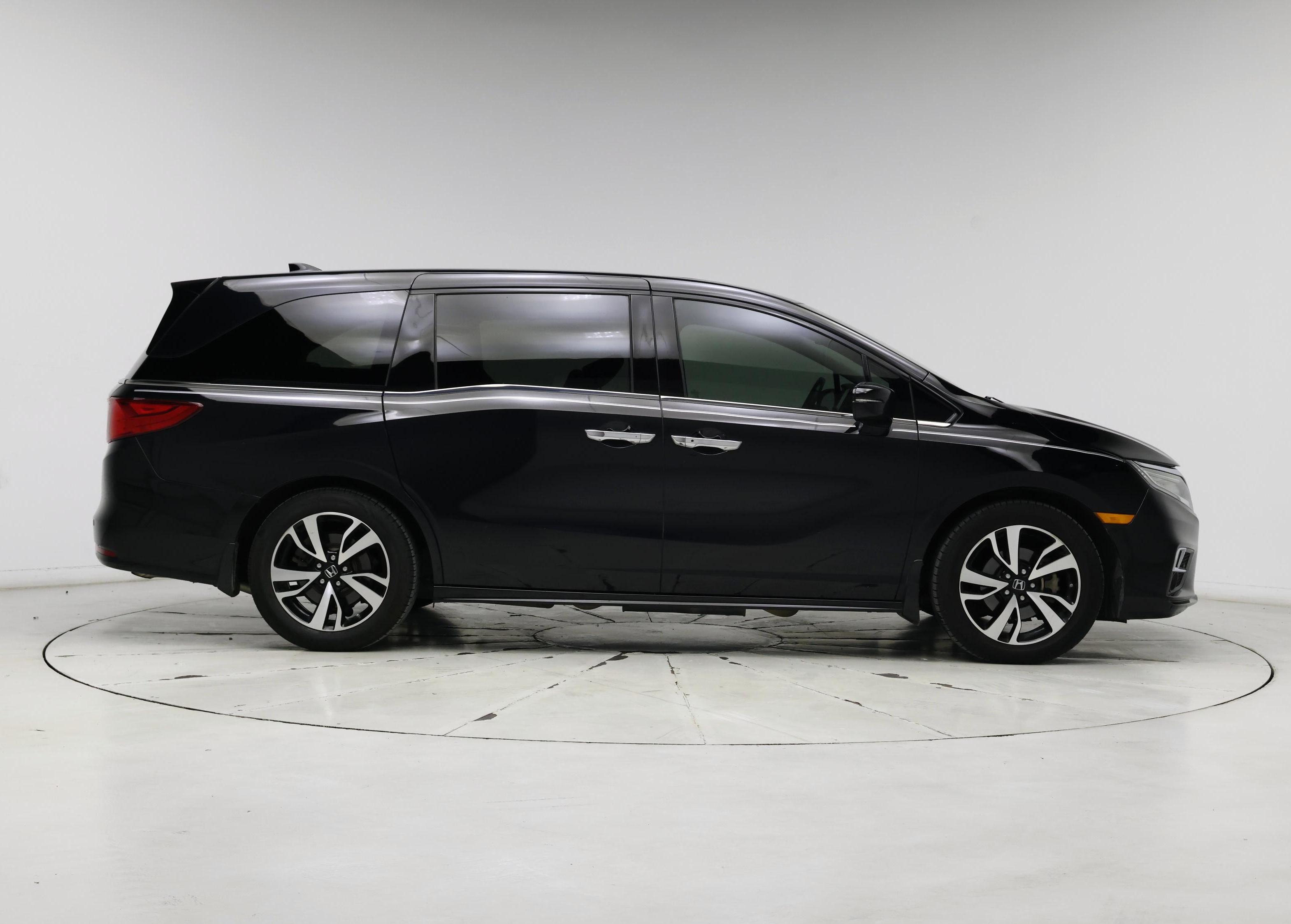 Thumbnail: 2019 Honda Odyssey - 7