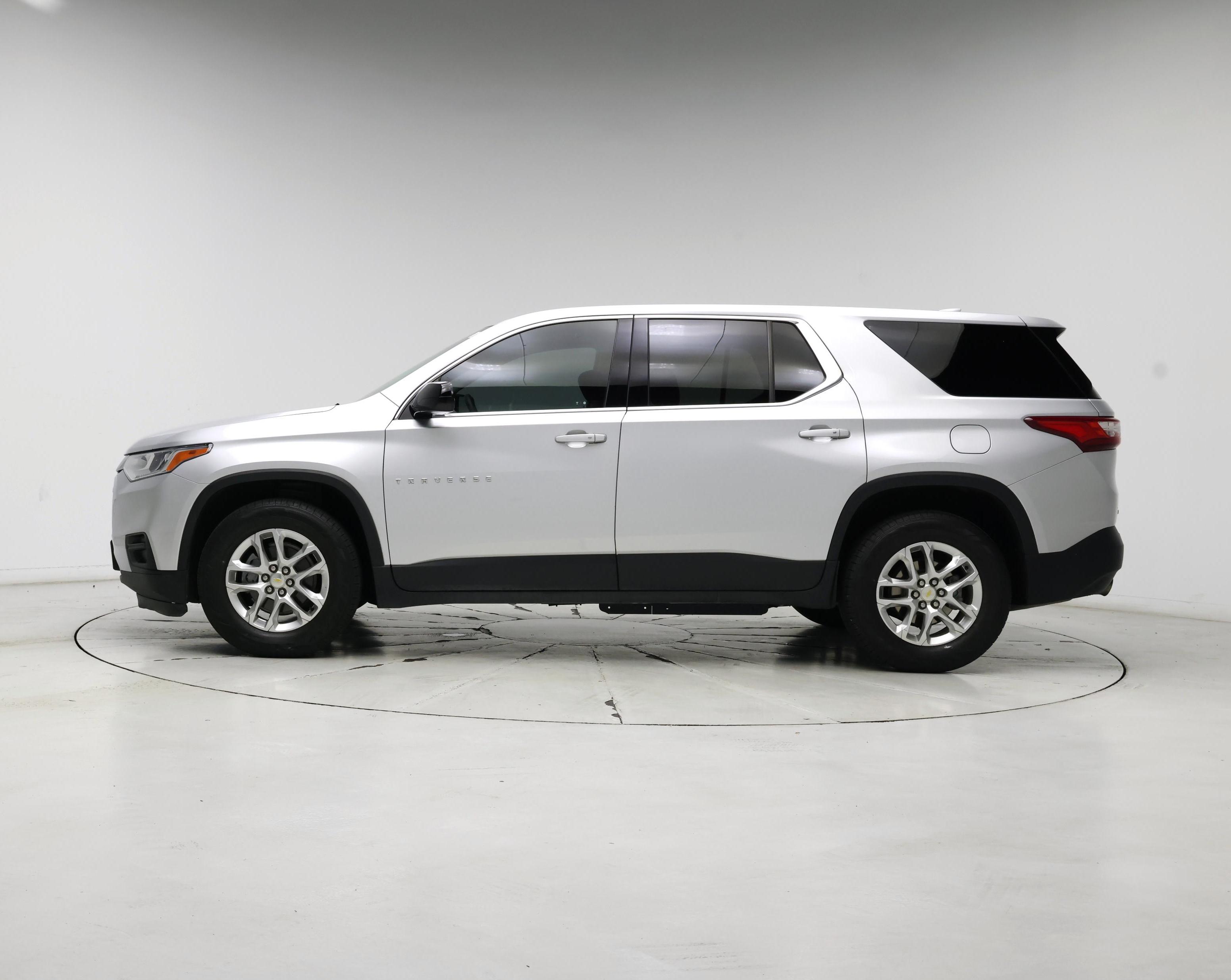 Thumbnail: 2020 Chevrolet Traverse - 3