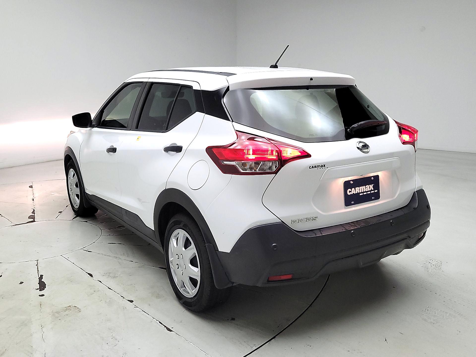 Thumbnail: 2020 Nissan Kicks - 7