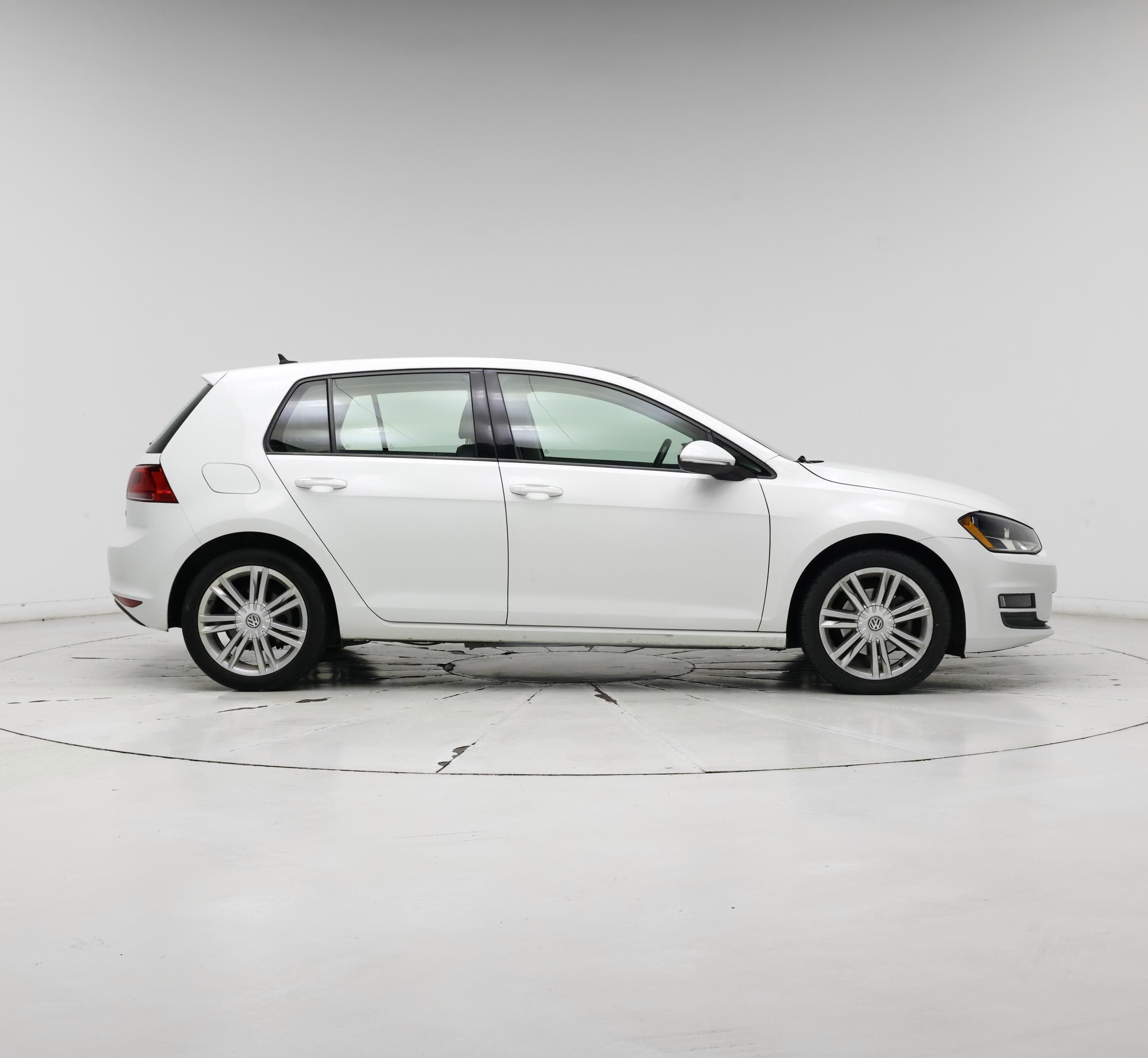 Thumbnail: 2016 Volkswagen Golf - 7